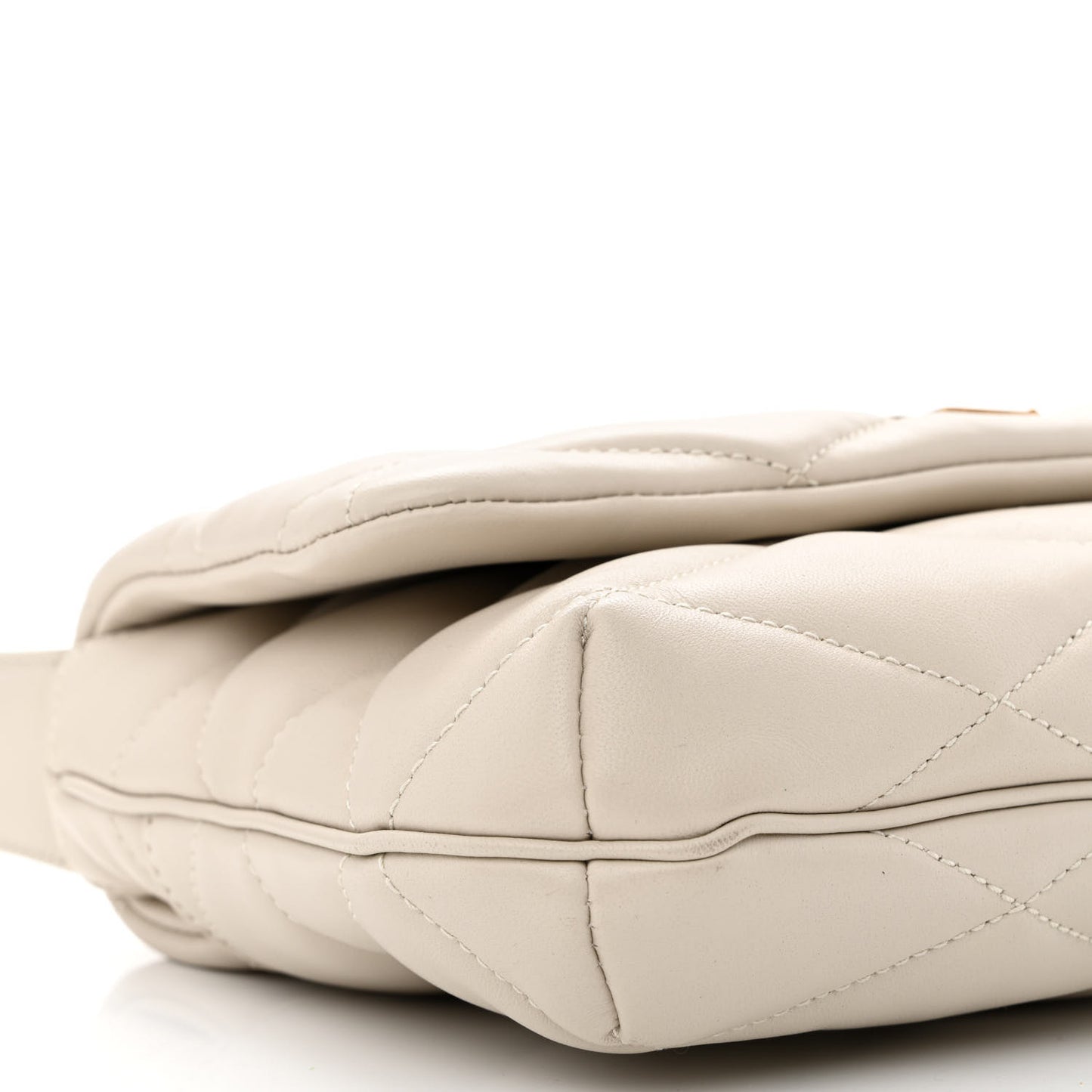 Lambskin Quilted Le 57 Diamond Shoulder Bag Crema Soft