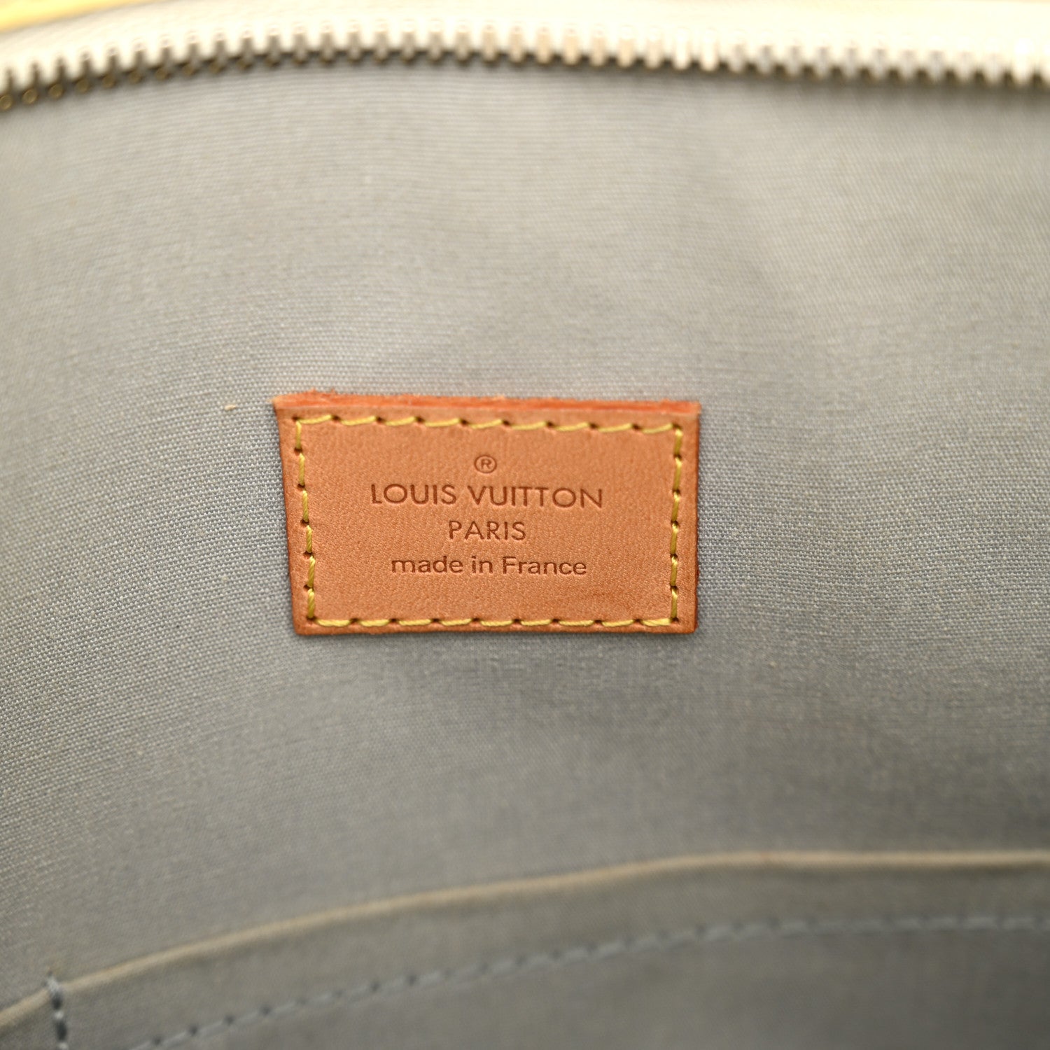 Louis Vuitton Vernis Brentwood Perle 6 of 16
