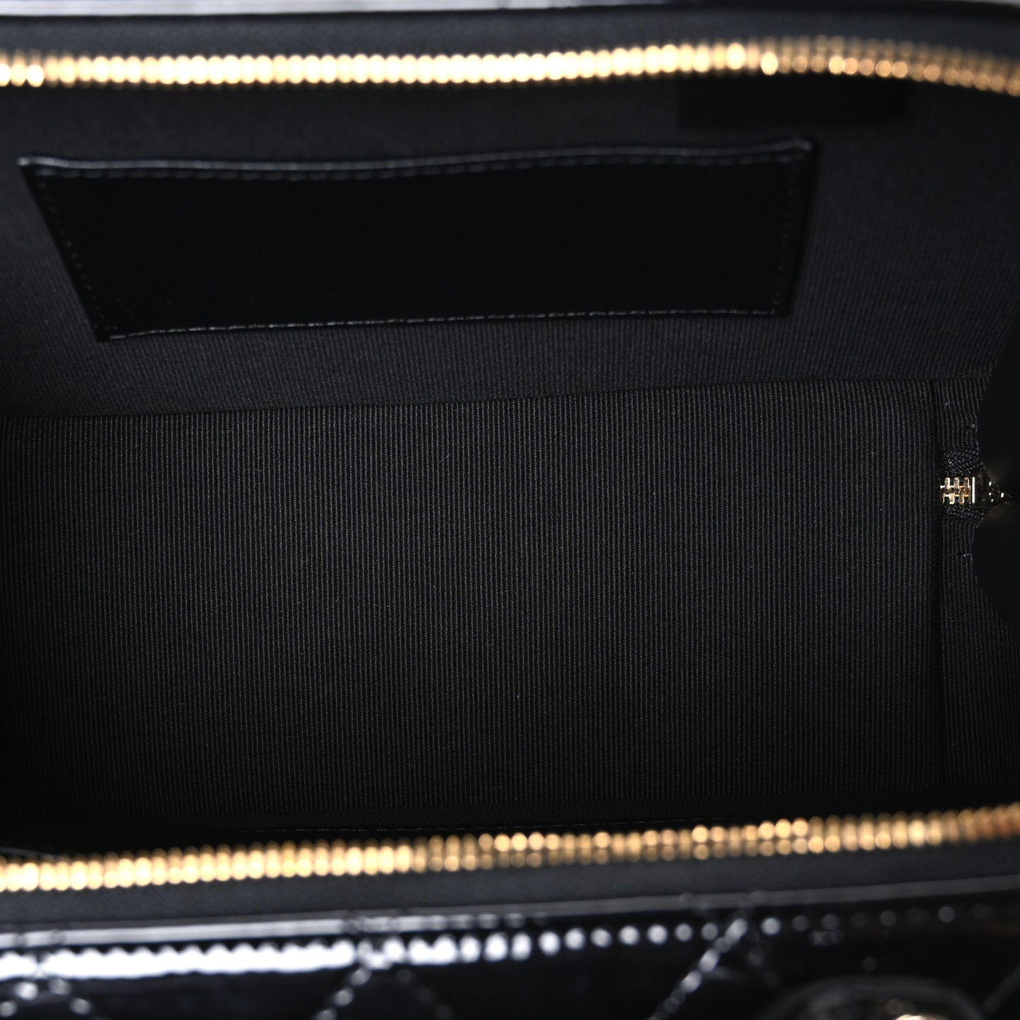 Patent Quilted Top Handle Vanity Case Black