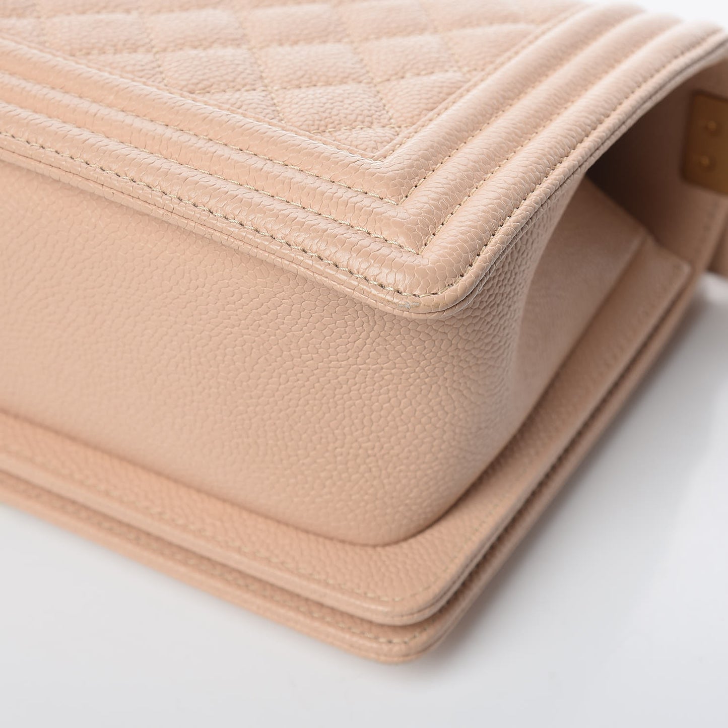 Caviar Quilted Medium Boy Flap Beige