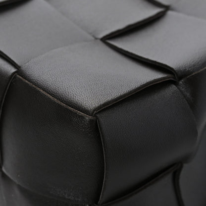 Bottega Veneta Nappa Maxi Intrecciato Cassette Bucket Bag Fondant 10 of 10