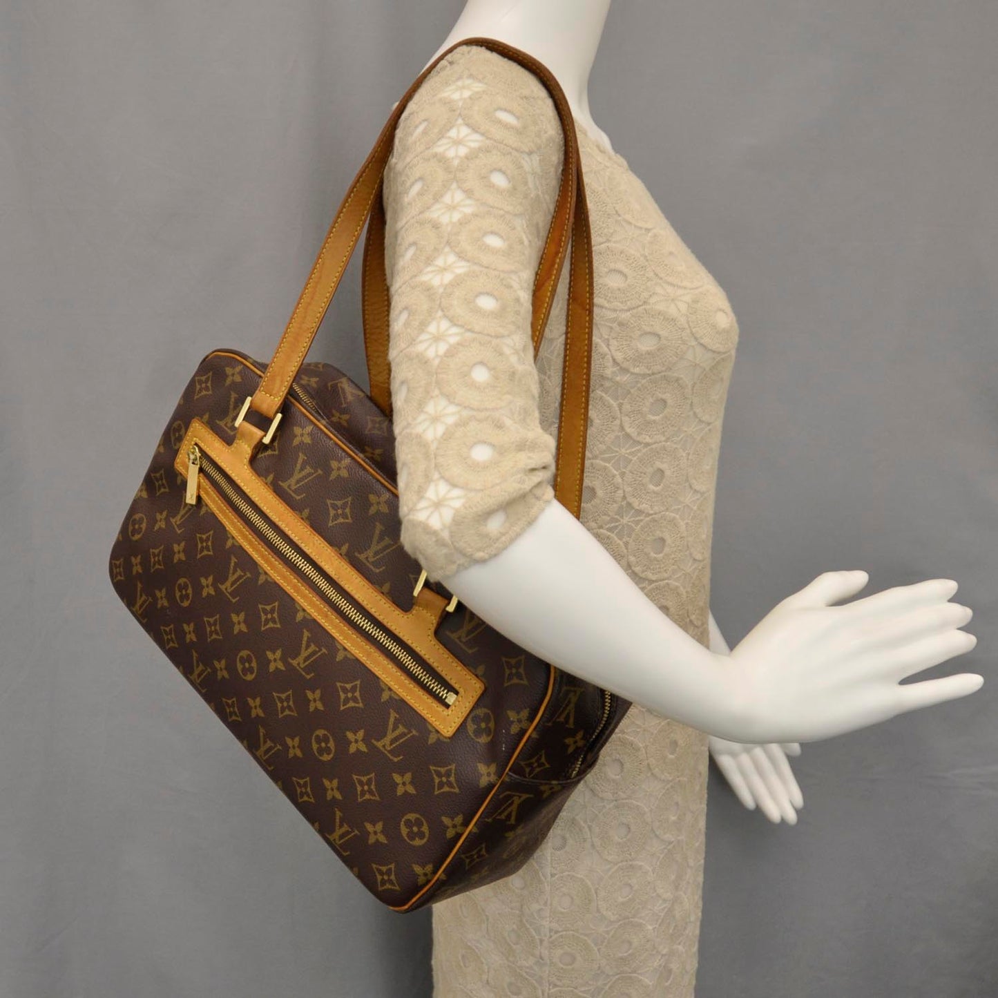 Monogram Cite GM