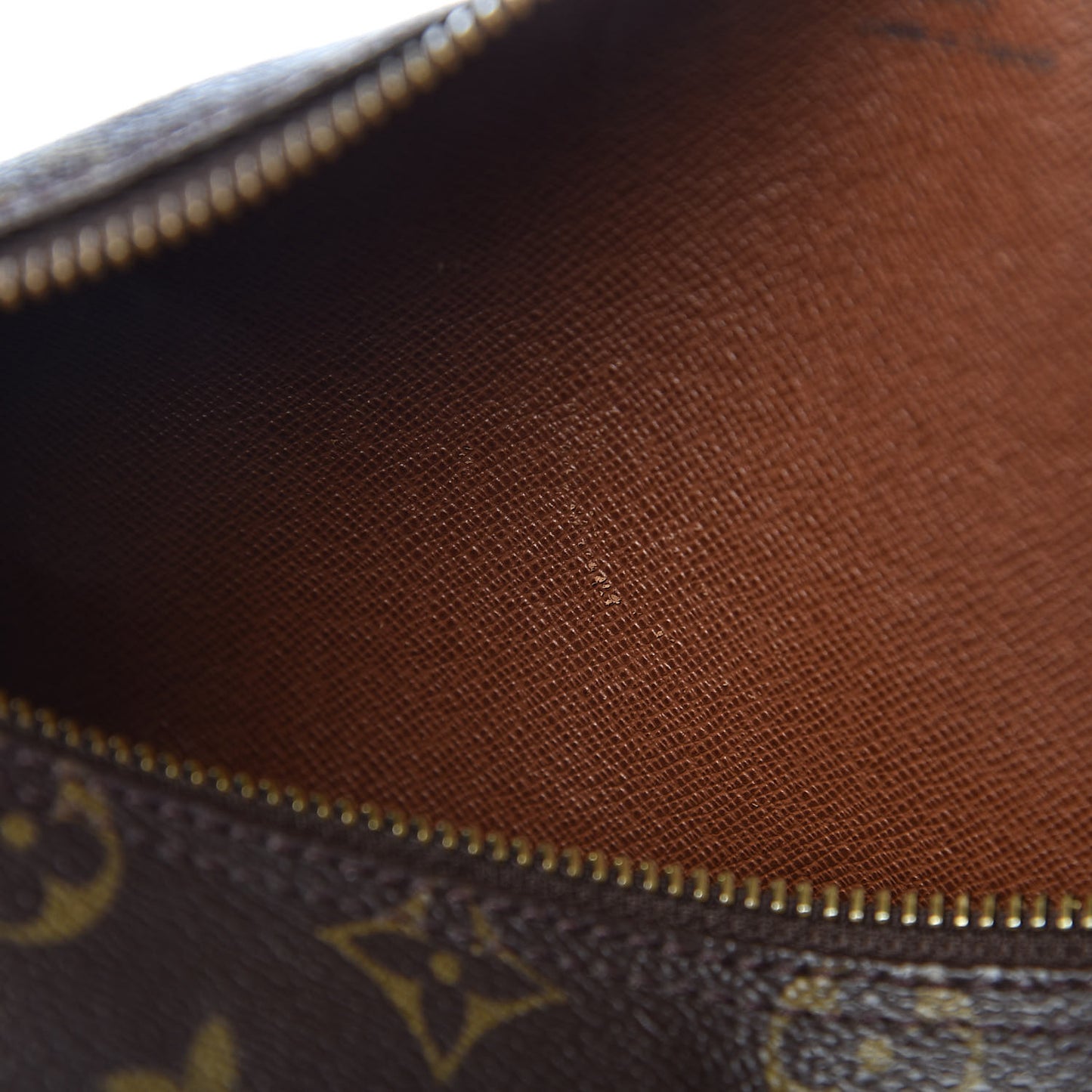 Monogram Papillon 26