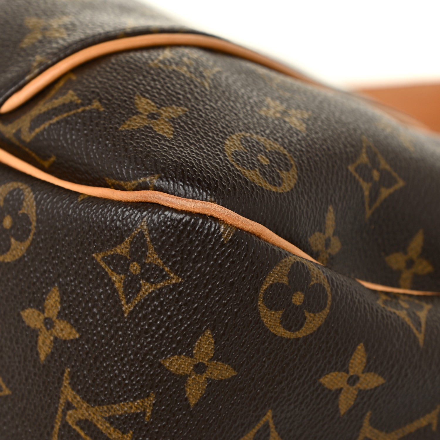 Louis Vuitton Monogram Galliera PM 27 of 36