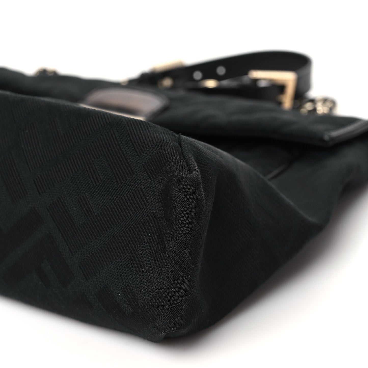 Zucca Quilted Maxi Baguette Shoulder Bag Black