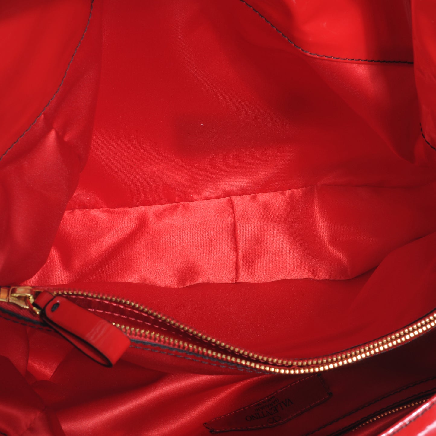 Patent Lacca Medium Nuage Hobo Rosso Valentino