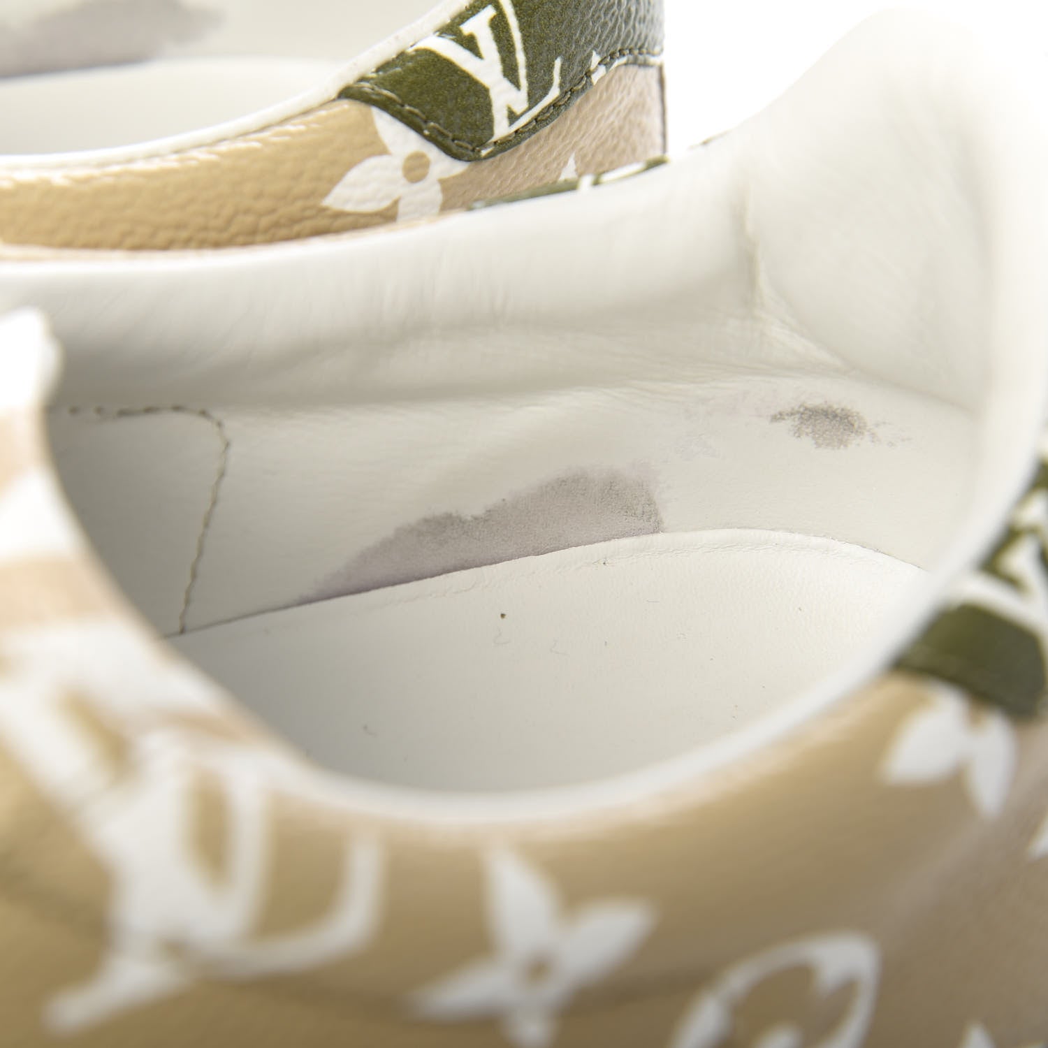 Louis Vuitton Monogram Giant Time Out Sneakers 41 Kaki White Beige 11 of 14