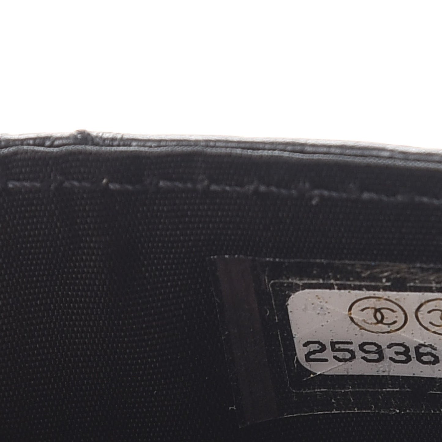 Aged Calfskin Quilted Gabrielle Card Holder Black