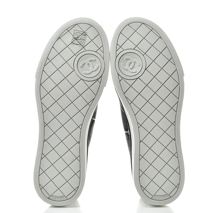 Chanel Printed Fabric Low Top Logo Sneakers 38.5 White Black 5 of 9