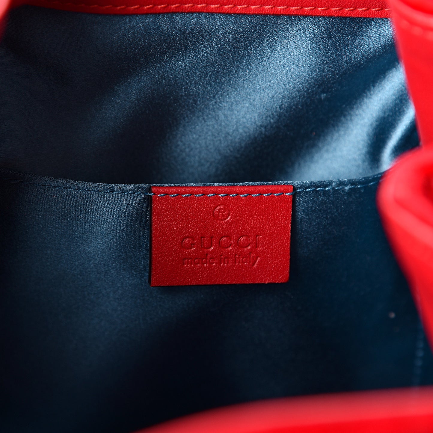Velvet Matelasse GG Marmont Bucket Bag Hibiscus Red