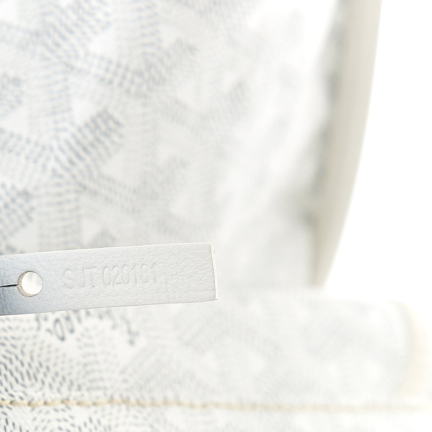 Goyardine Reversible Anjou PM White
