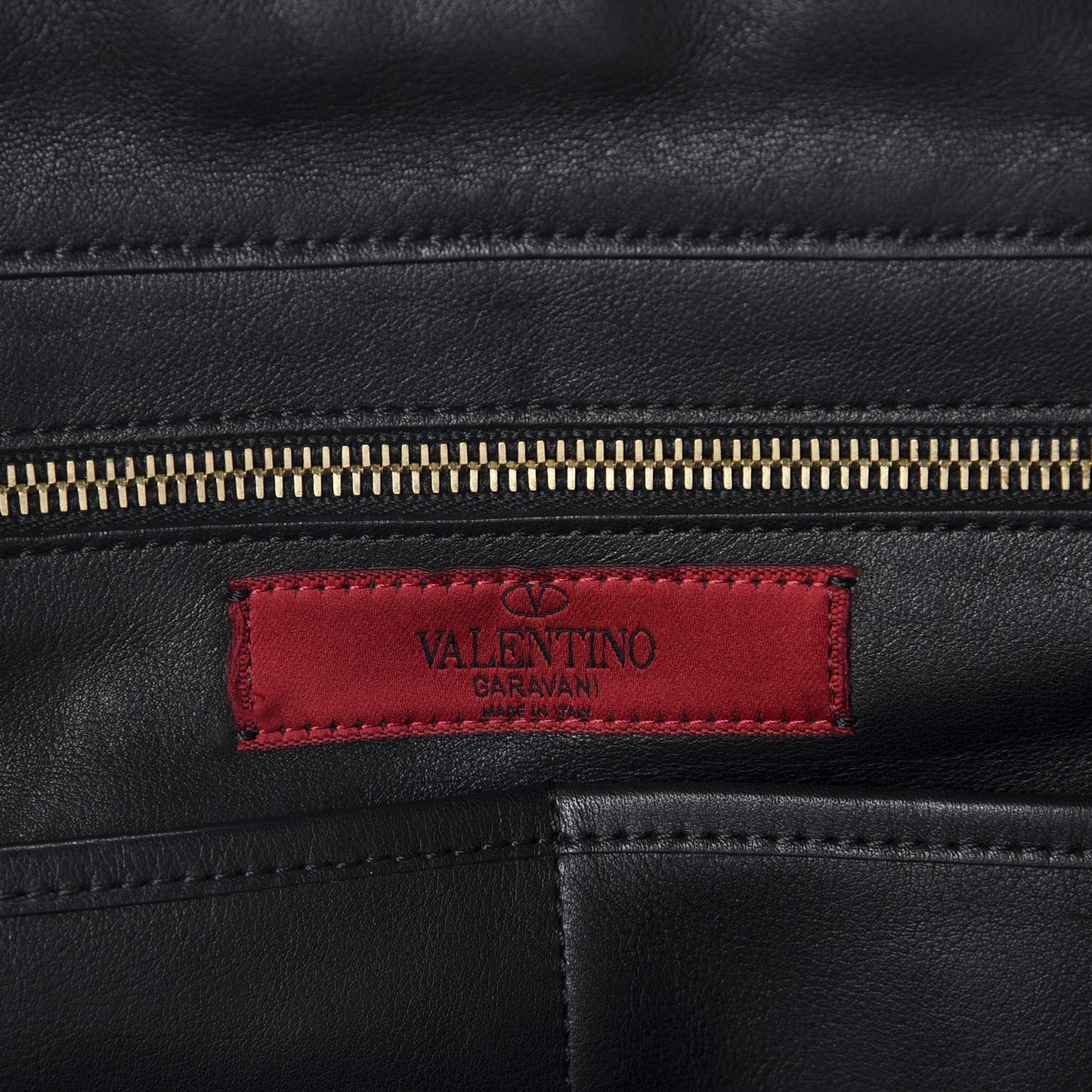Vitello Medium Rockstud Tote Black