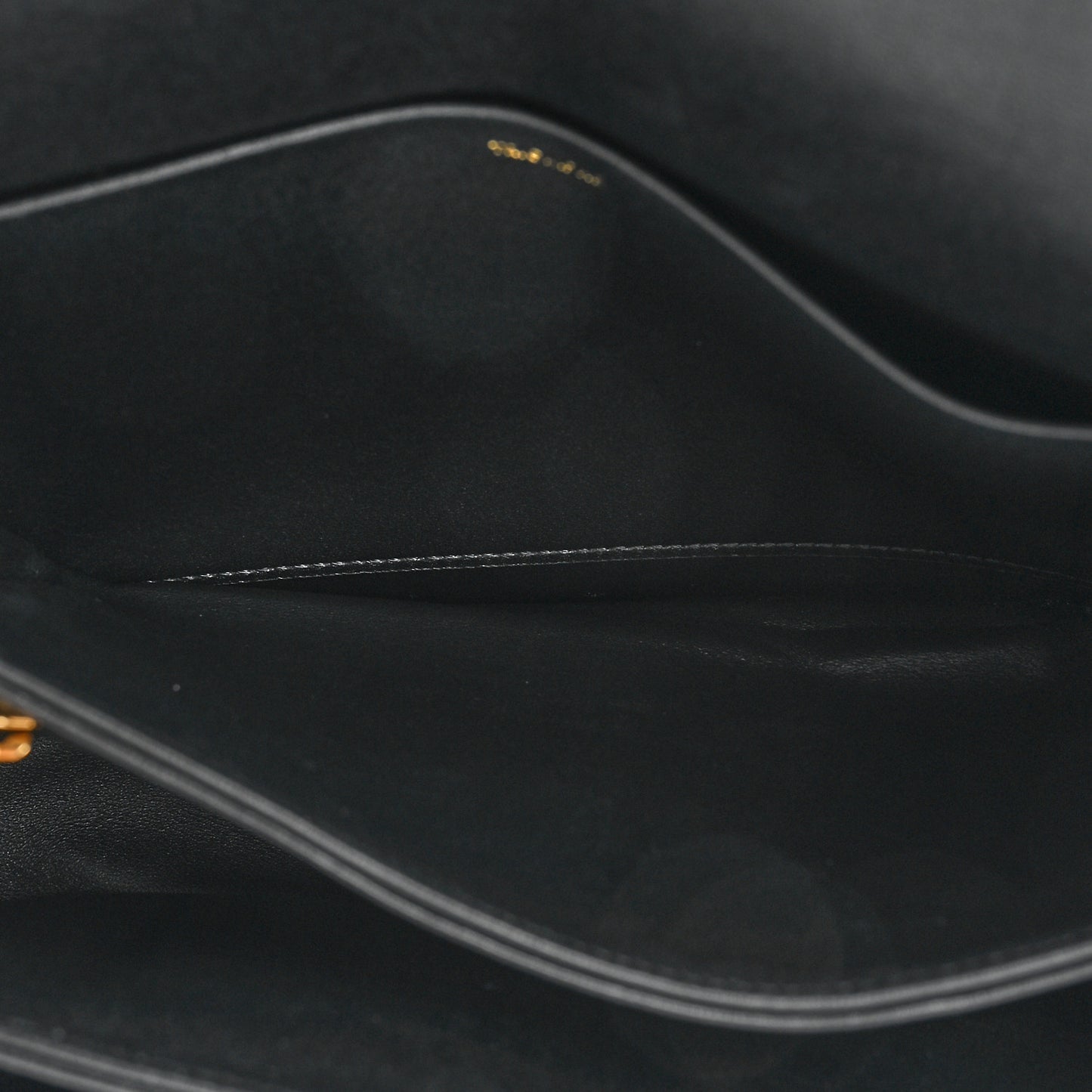 Shiny Calfskin Medium Triomphe Black