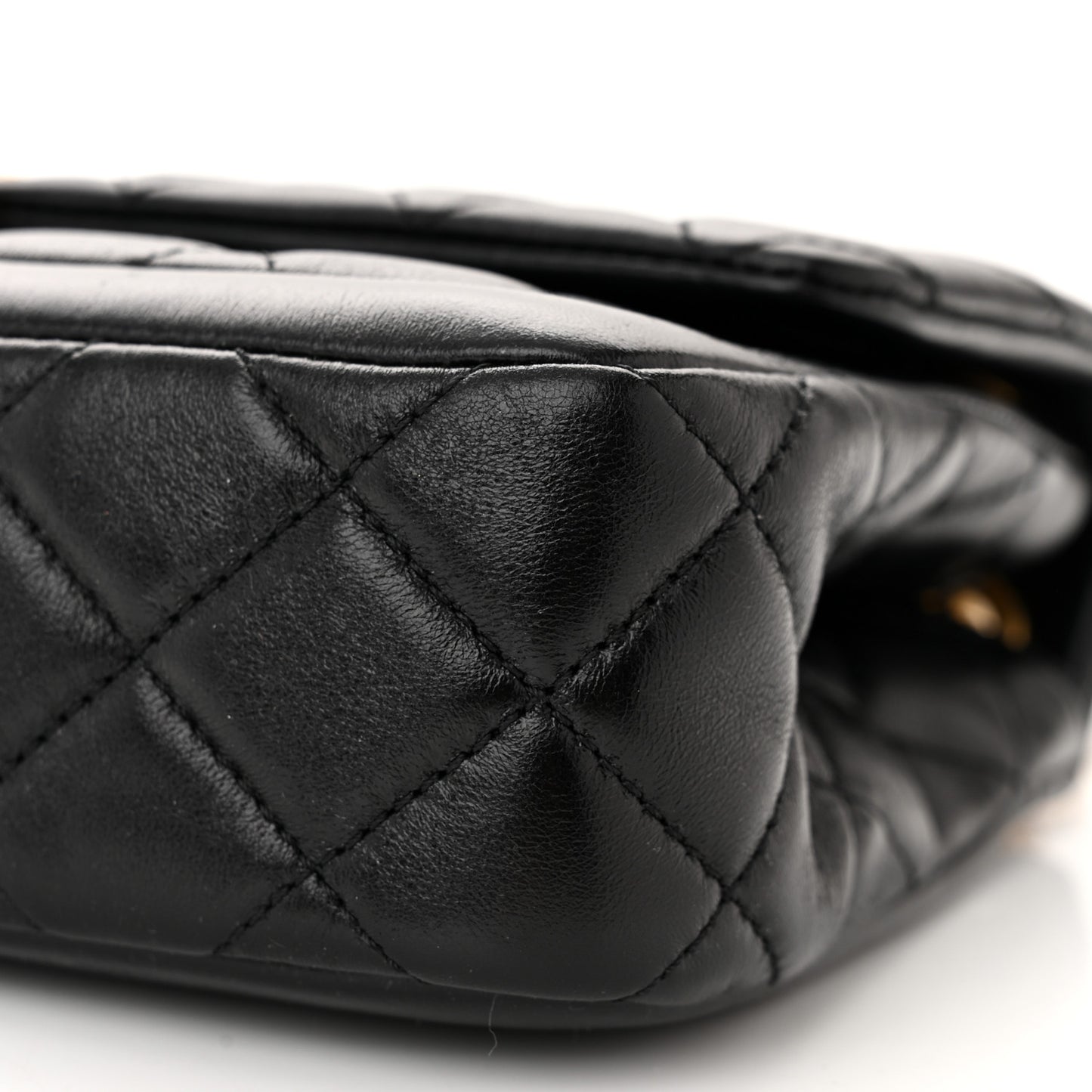 Shiny Lambskin Quilted Small Daily Friend Flap Black