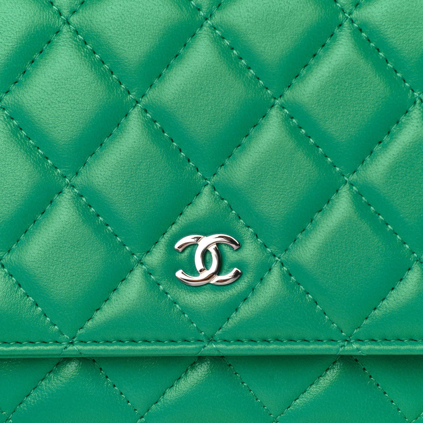 Lambskin Quilted Wallet On Chain WOC Green