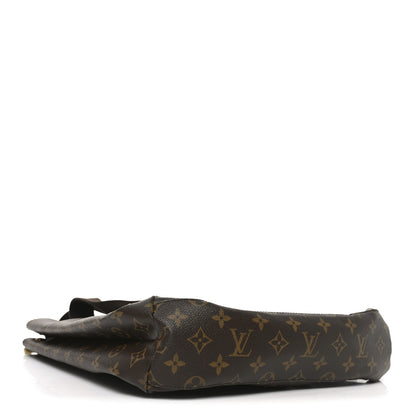 Louis Vuitton Monogram Cabas Beaubourg 4 of 9