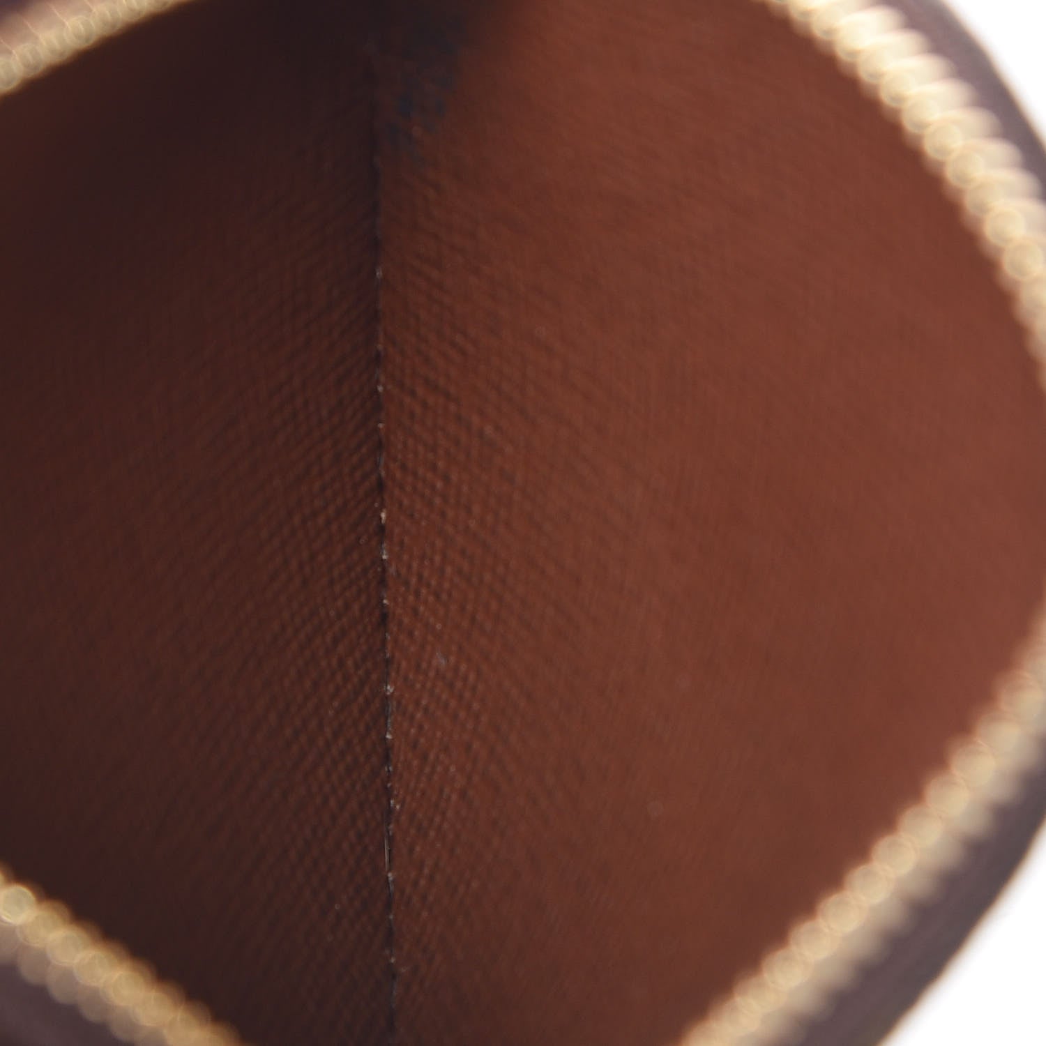 Louis Vuitton Monogram Round Coin Purse 5 of 7
