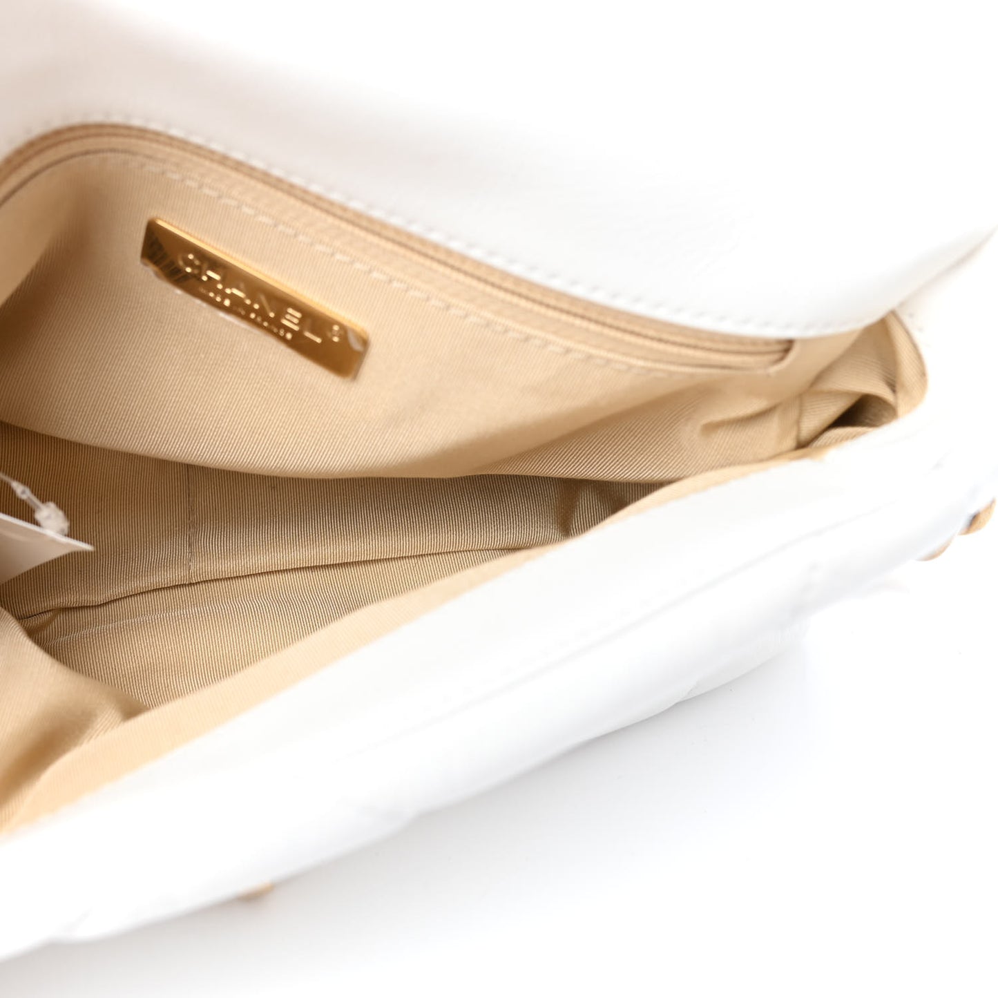 Shiny Goatskin Quilted Medium Chanel 19 Flap White