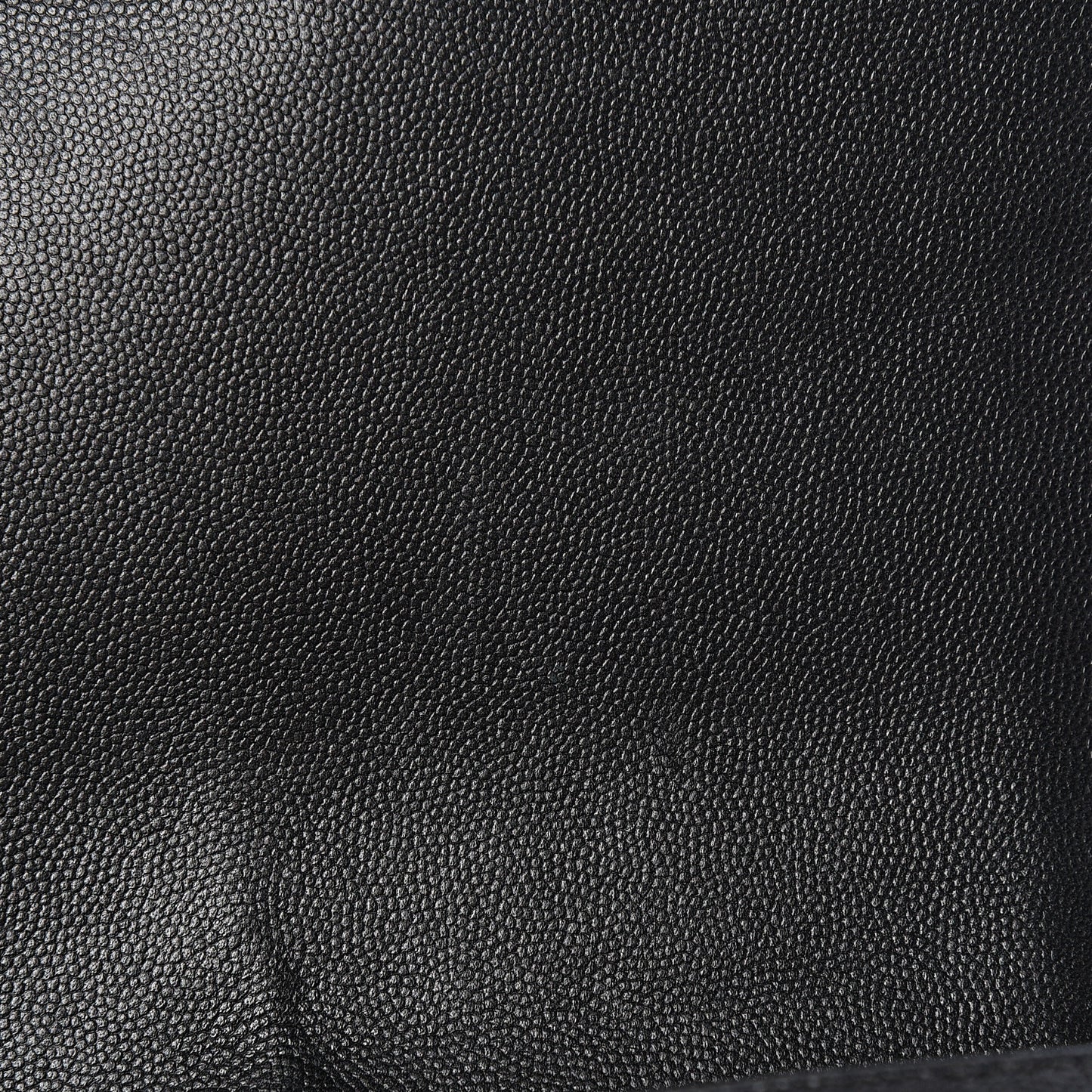 Caviar Quilted Medium Boy Flap So Black