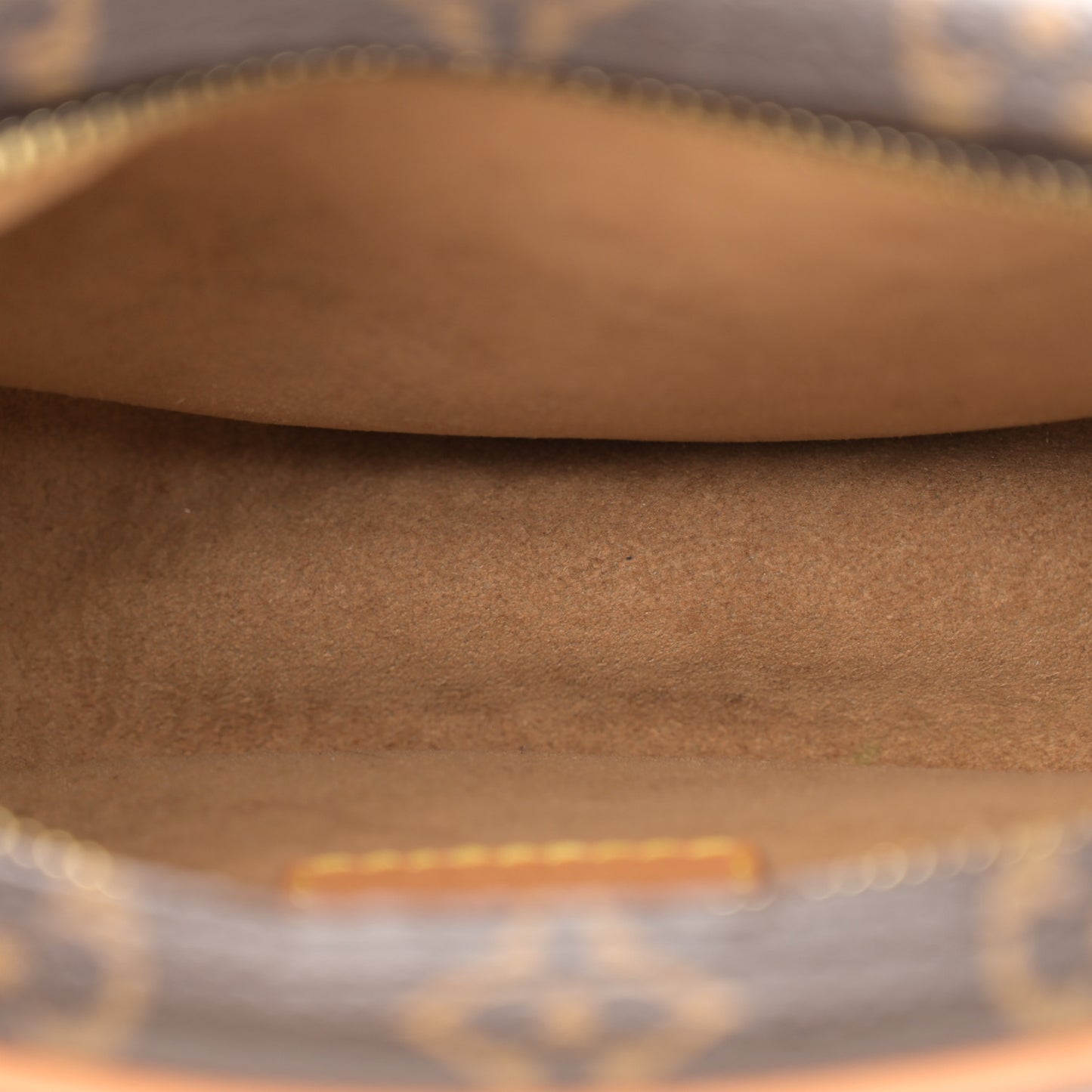 Monogram Loop
