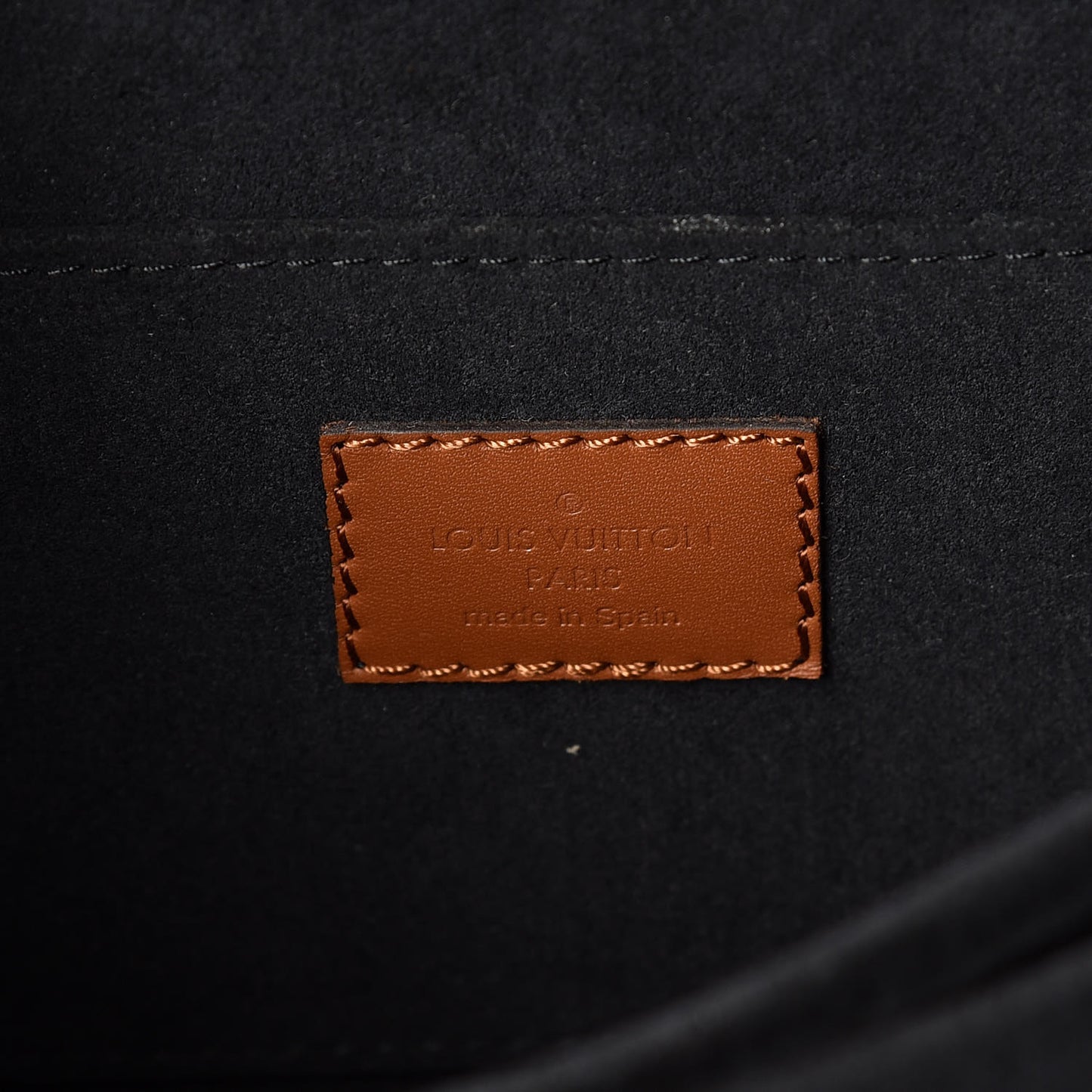 Reverse Monogram Dauphine MM