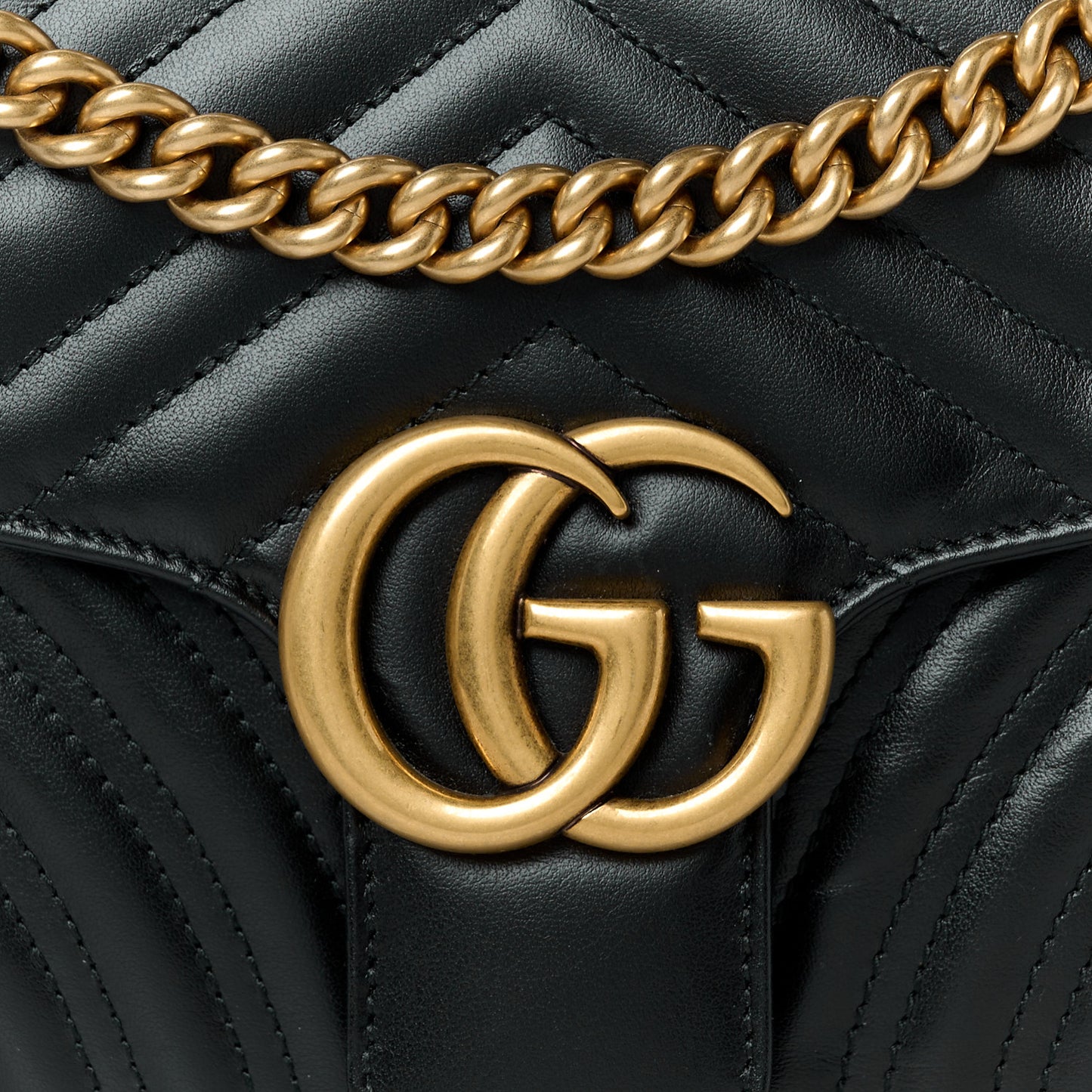 Calfskin Matelasse Small GG Marmont Shoulder Bag Black