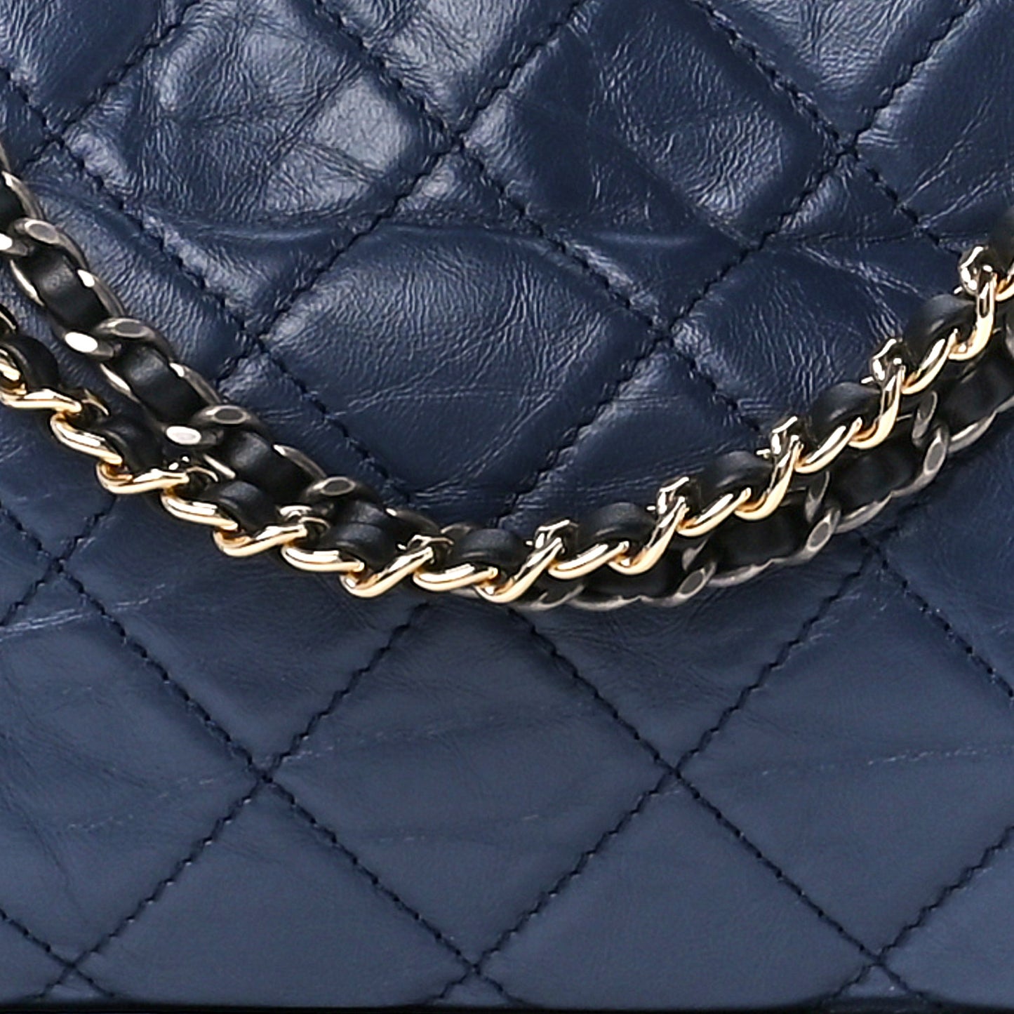 Aged Calfskin Quilted Medium Gabrielle Hobo Navy Black