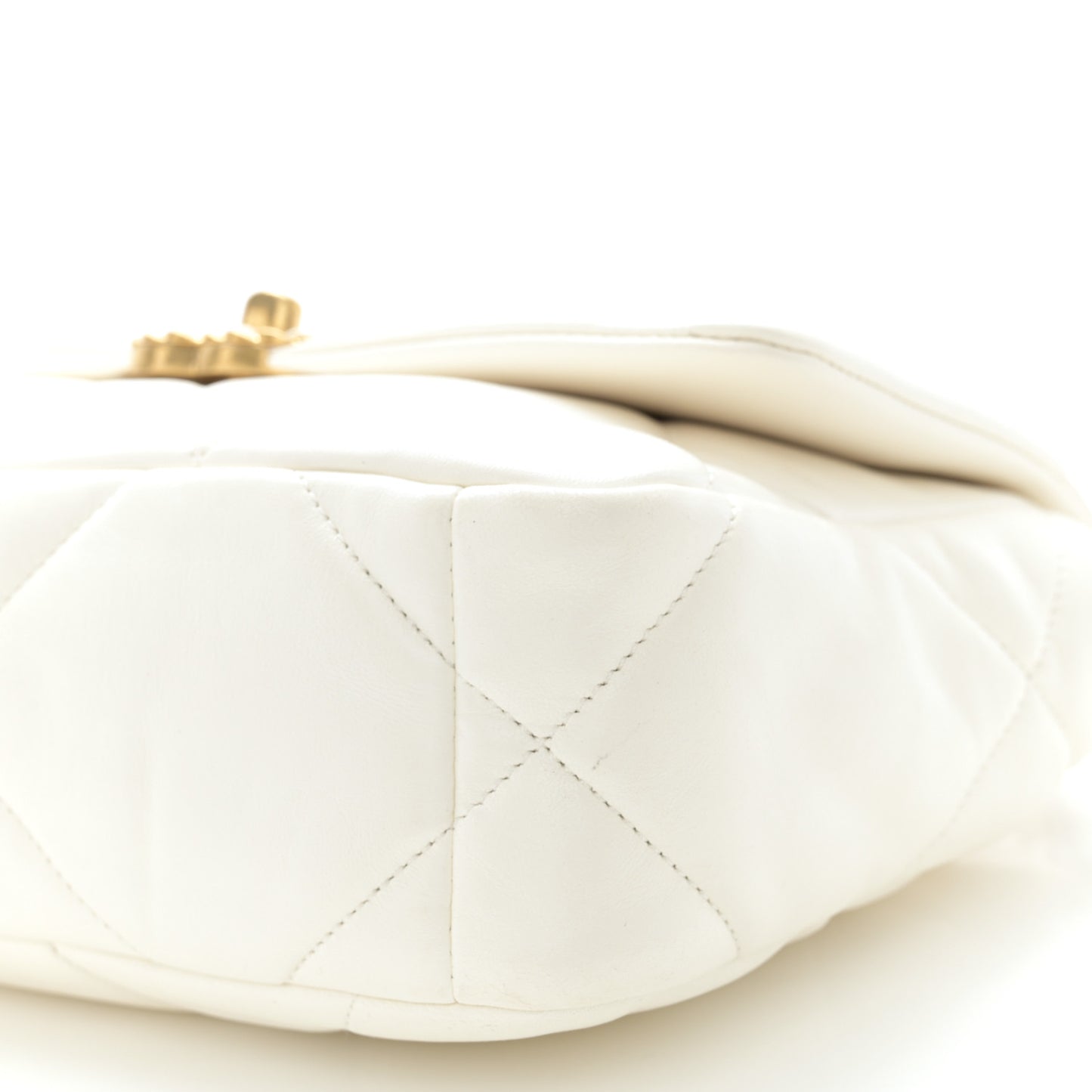 Goatskin Quilted Medium Chanel 19 Flap White