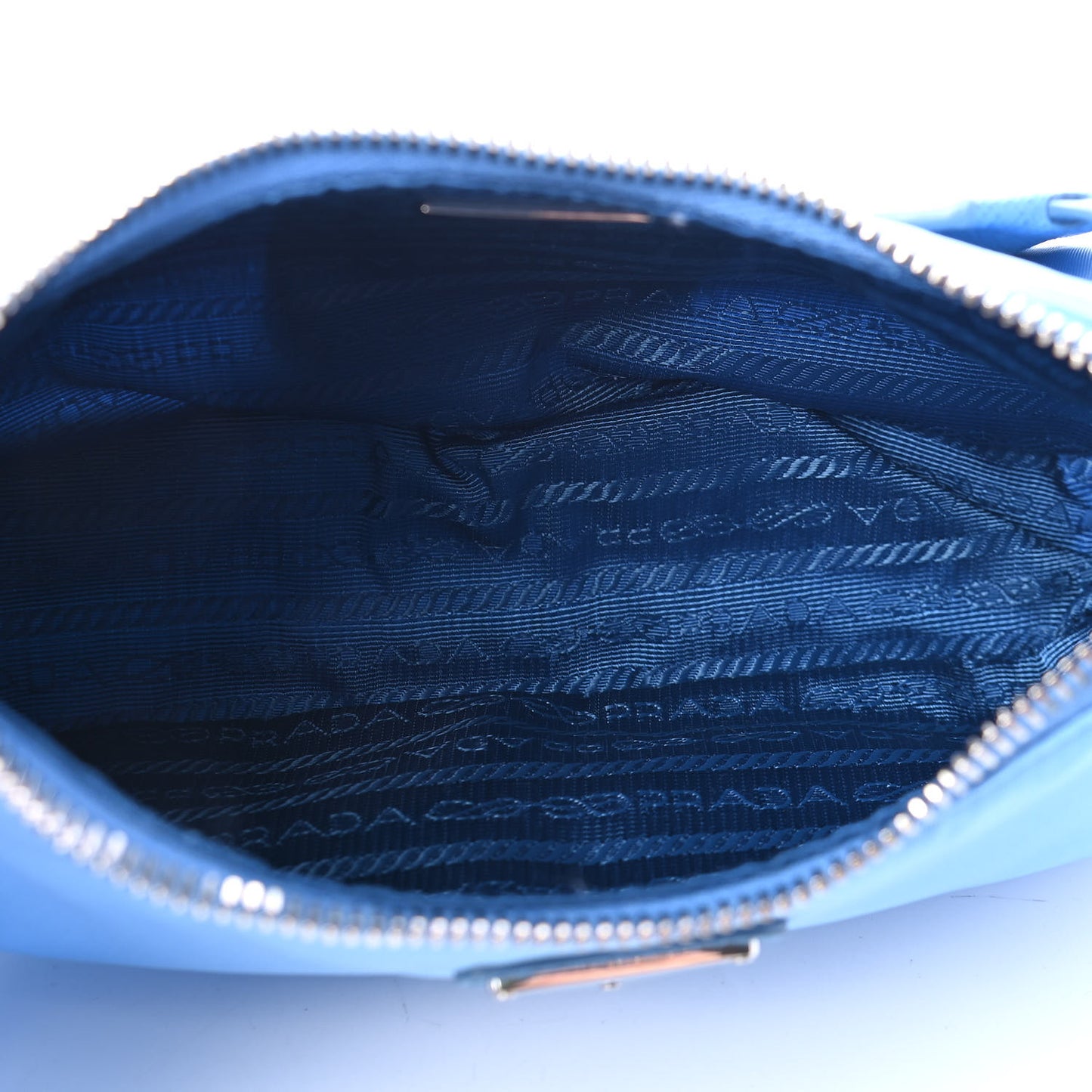 Nylon Re-Edition 2005 Shoulder Bag Pervinca