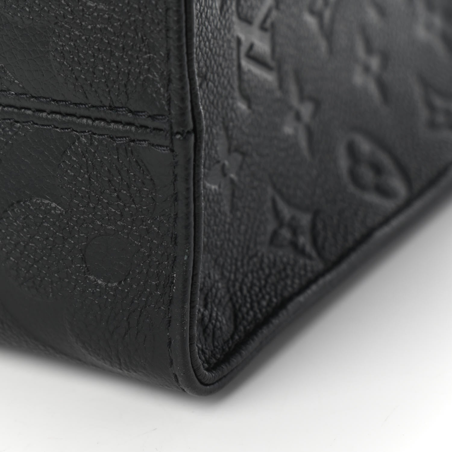 Louis Vuitton Empreinte Monogram Giant Onthego PM Black 10 of 13
