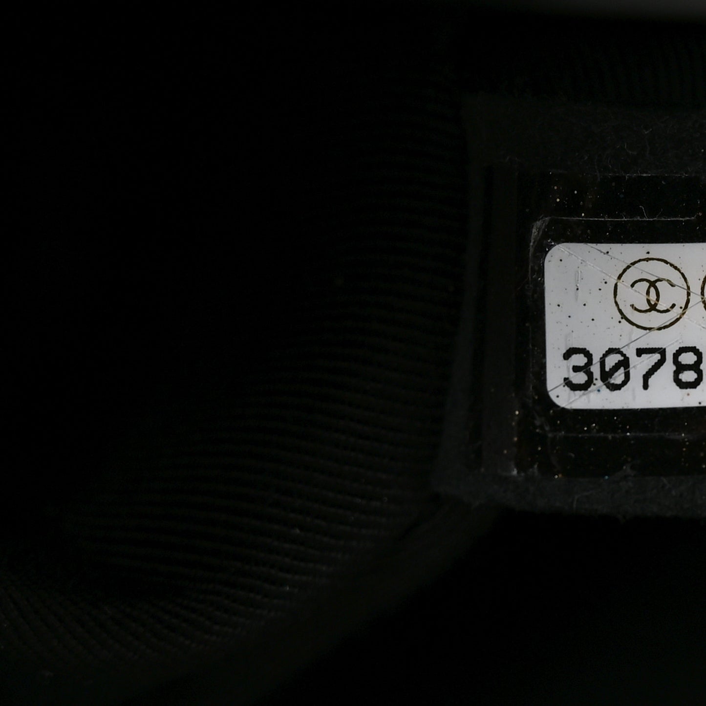 Crumpled Calfskin Medium Chain All Over Flap Black
