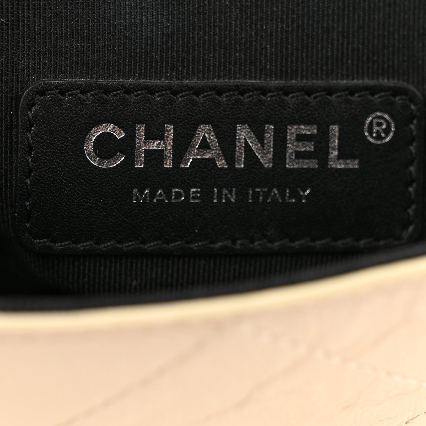 Aged Calfskin Grosgrain Quilted Chain CC Flap Ivory Black