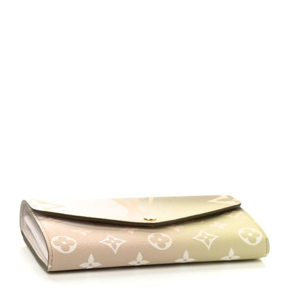 Louis Vuitton Monogram Giant Spring In The City Sarah Wallet NM Sunset Kaki 4 of 6