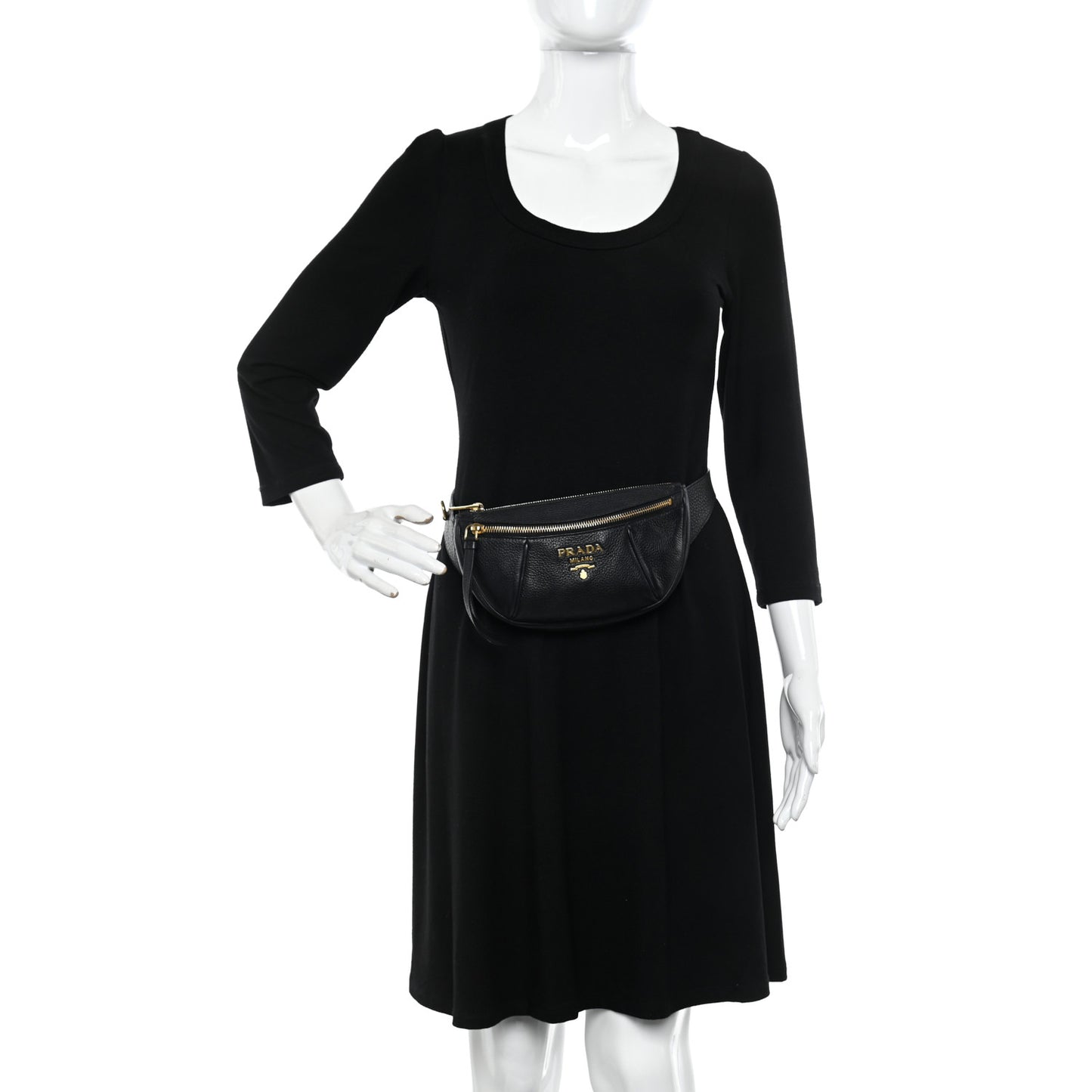 Vitello Daino Medium Belt Bag Black