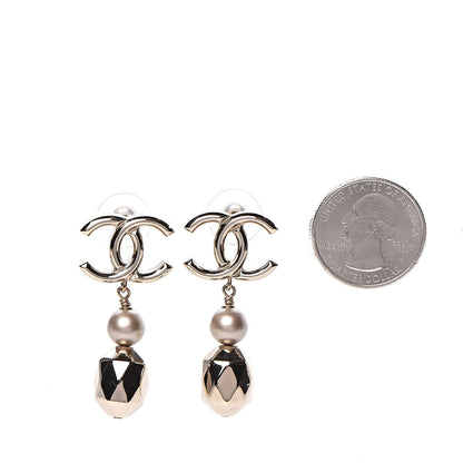 Chanel Metal Bead Pearl CC Drop Earrings Golden Pearly White 2 of 5