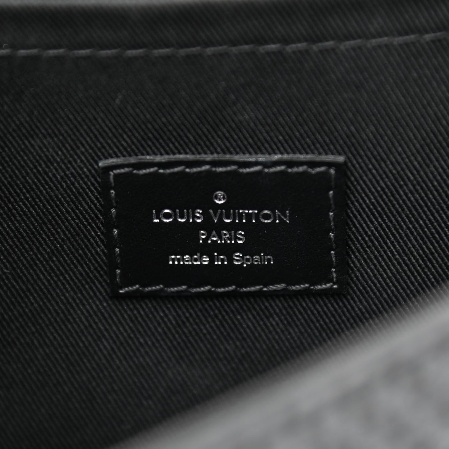 Damier Graphite 3D Studio Messenger