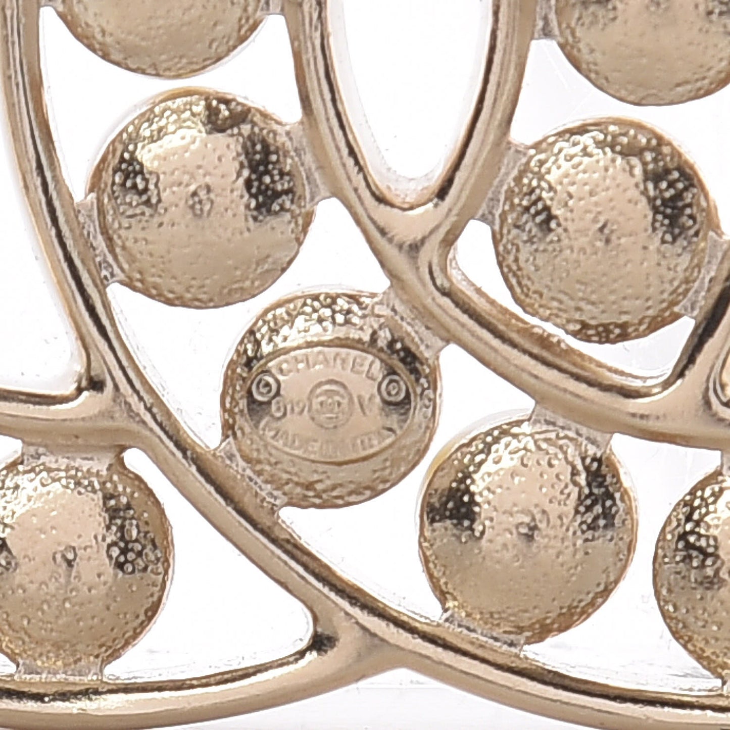 Pearl CC Brooch Light Gold