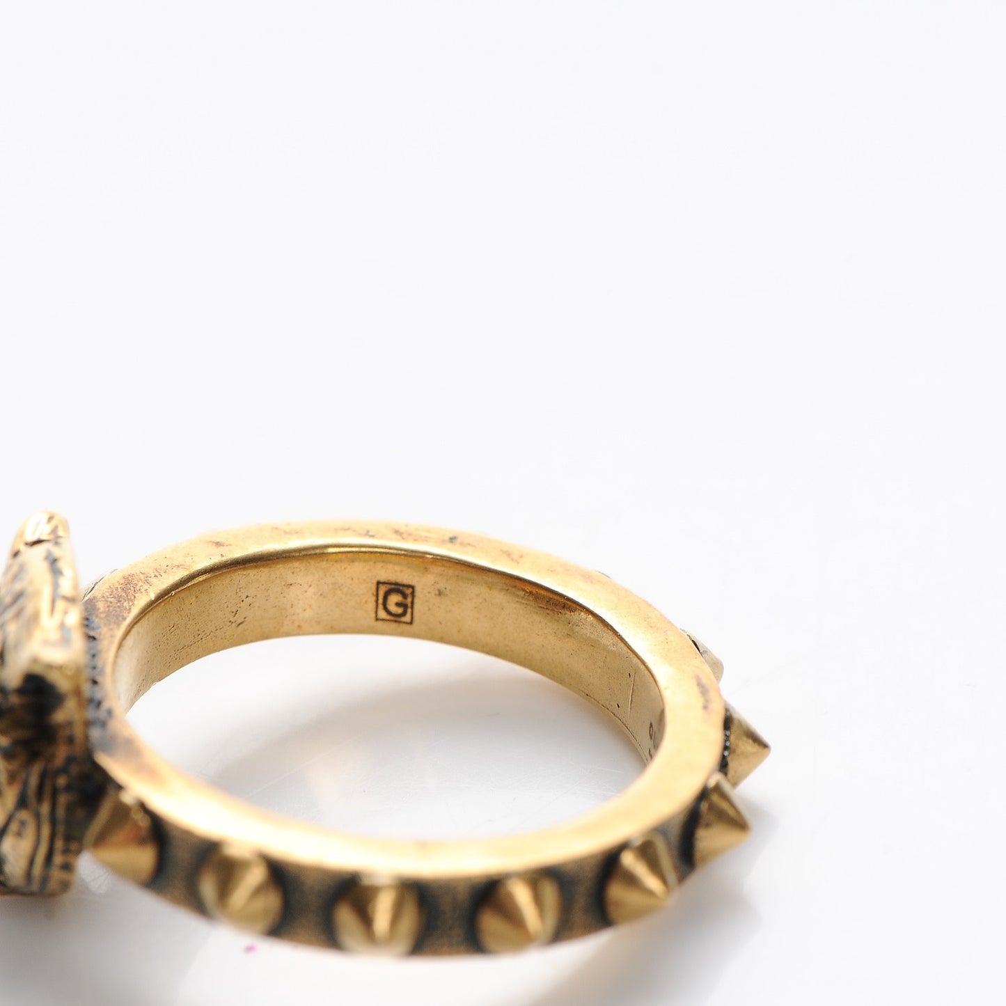 Metal Feline Head Ring 62 10 Aged Gold