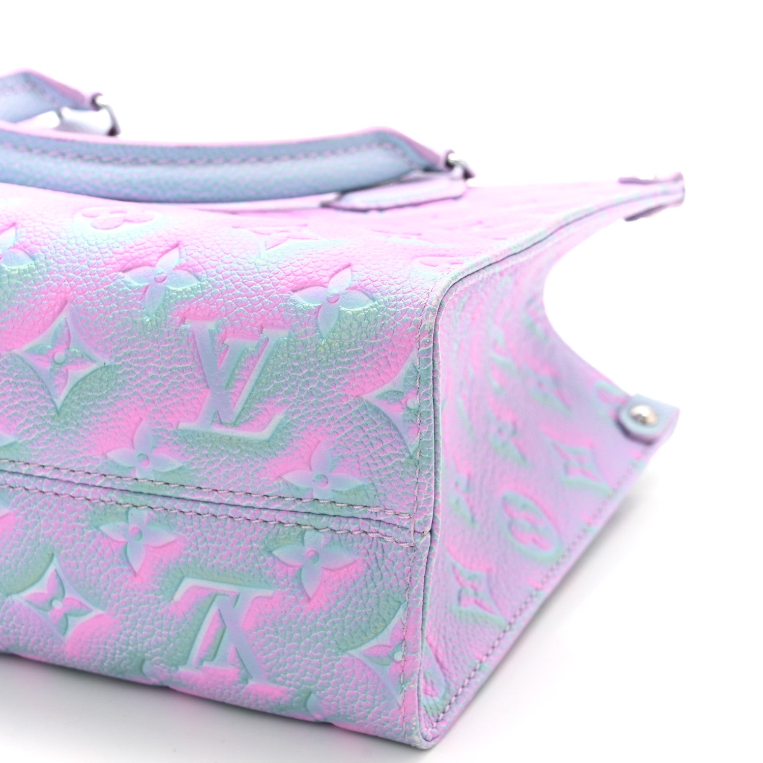 Louis Vuitton Empreinte Monogram Summer Stardust Onthego PM Lilas 9 of 9