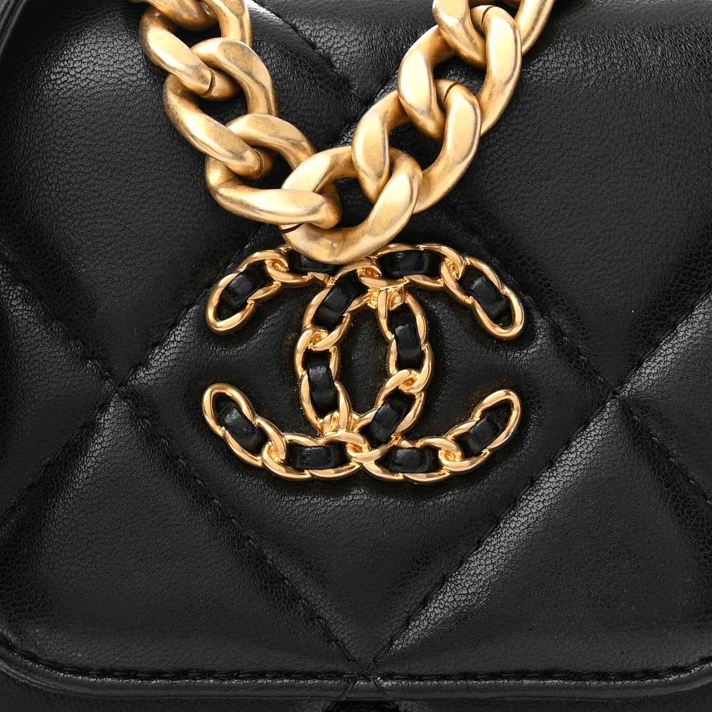 Lambskin Quilted Chanel 19 Phone Holder With Chain Black