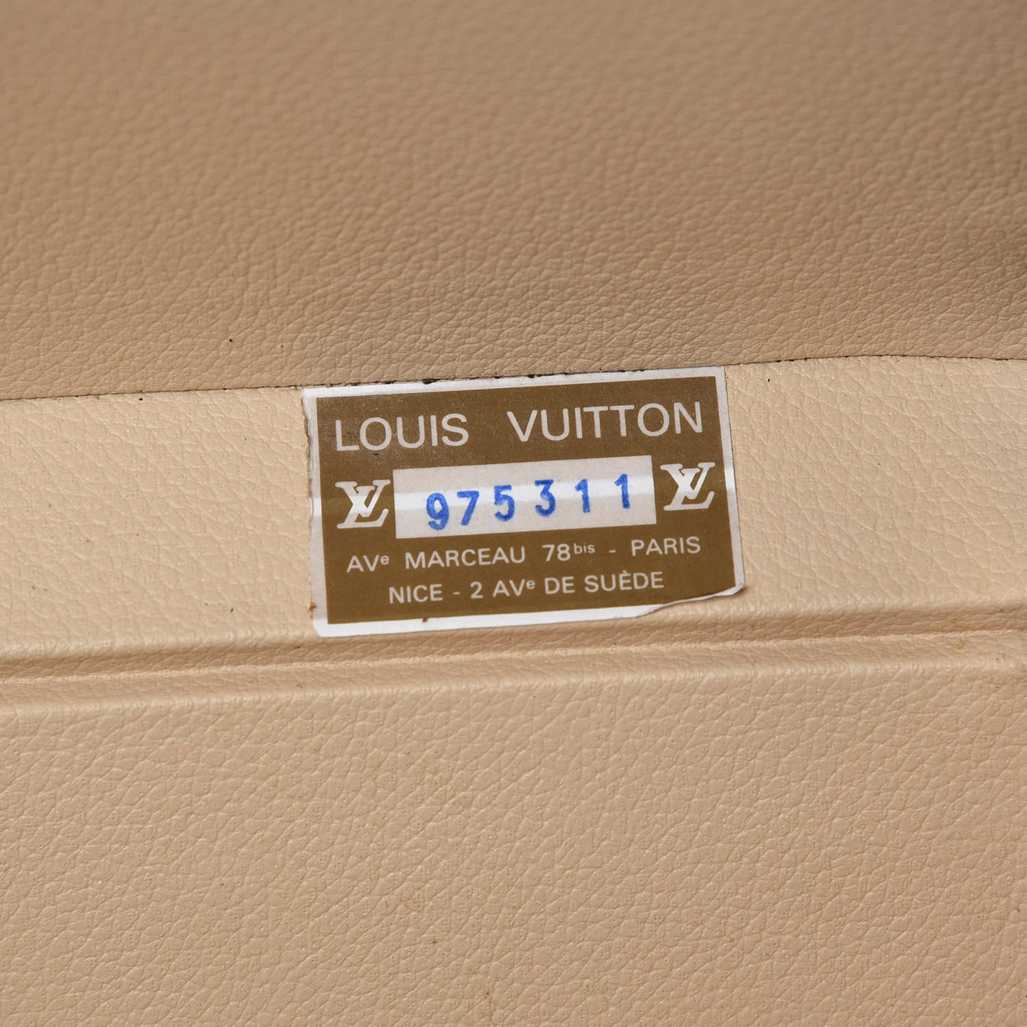 Monogram Bisten 65