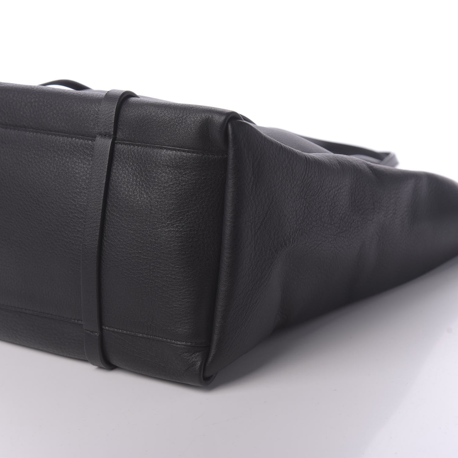 Balenciaga Pebbled Calfskin Medium Everyday Tote Black 7 of 8