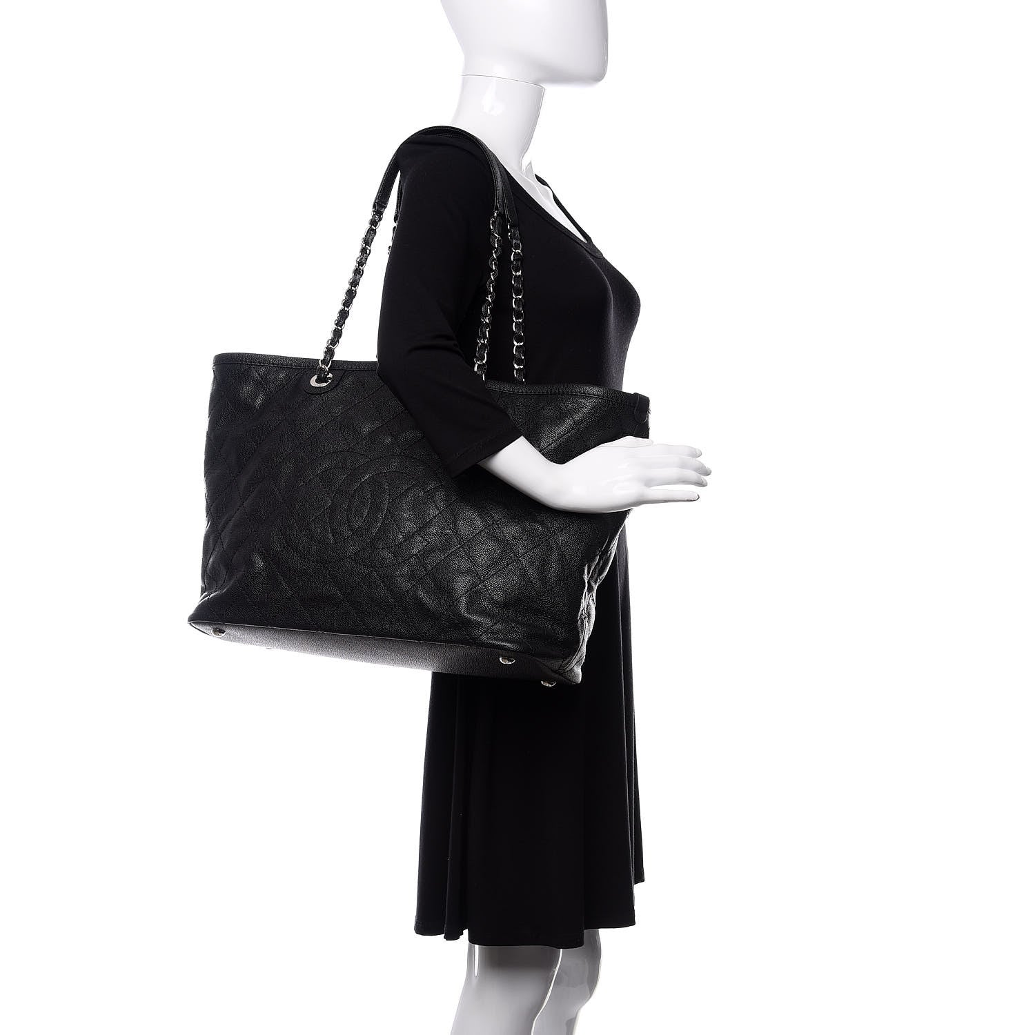 Chanel Grained Calfskin Quilted Large Daily Tote Black 2 of 11