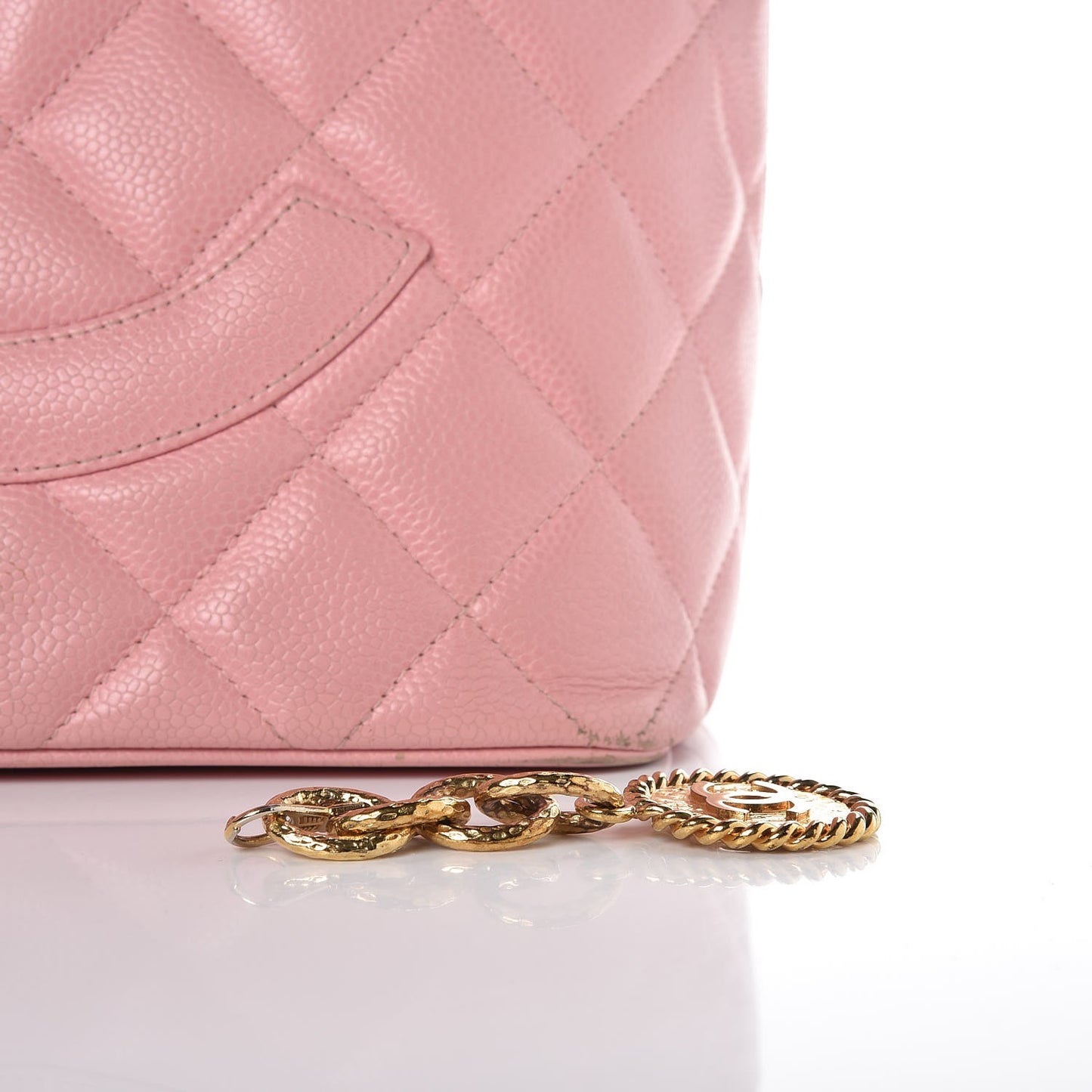 Caviar Quilted Medallion Tote Light Pink