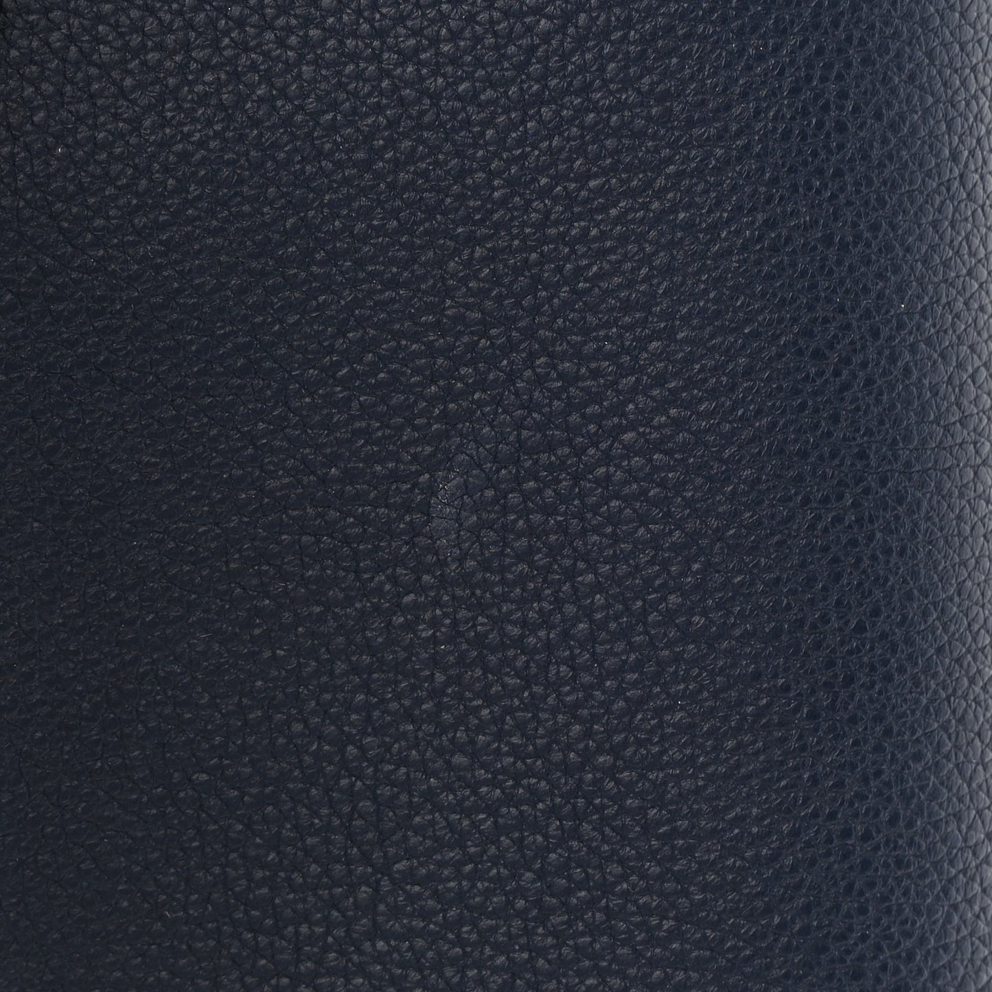 Grained Calfskin Lockme Shopper Navy
