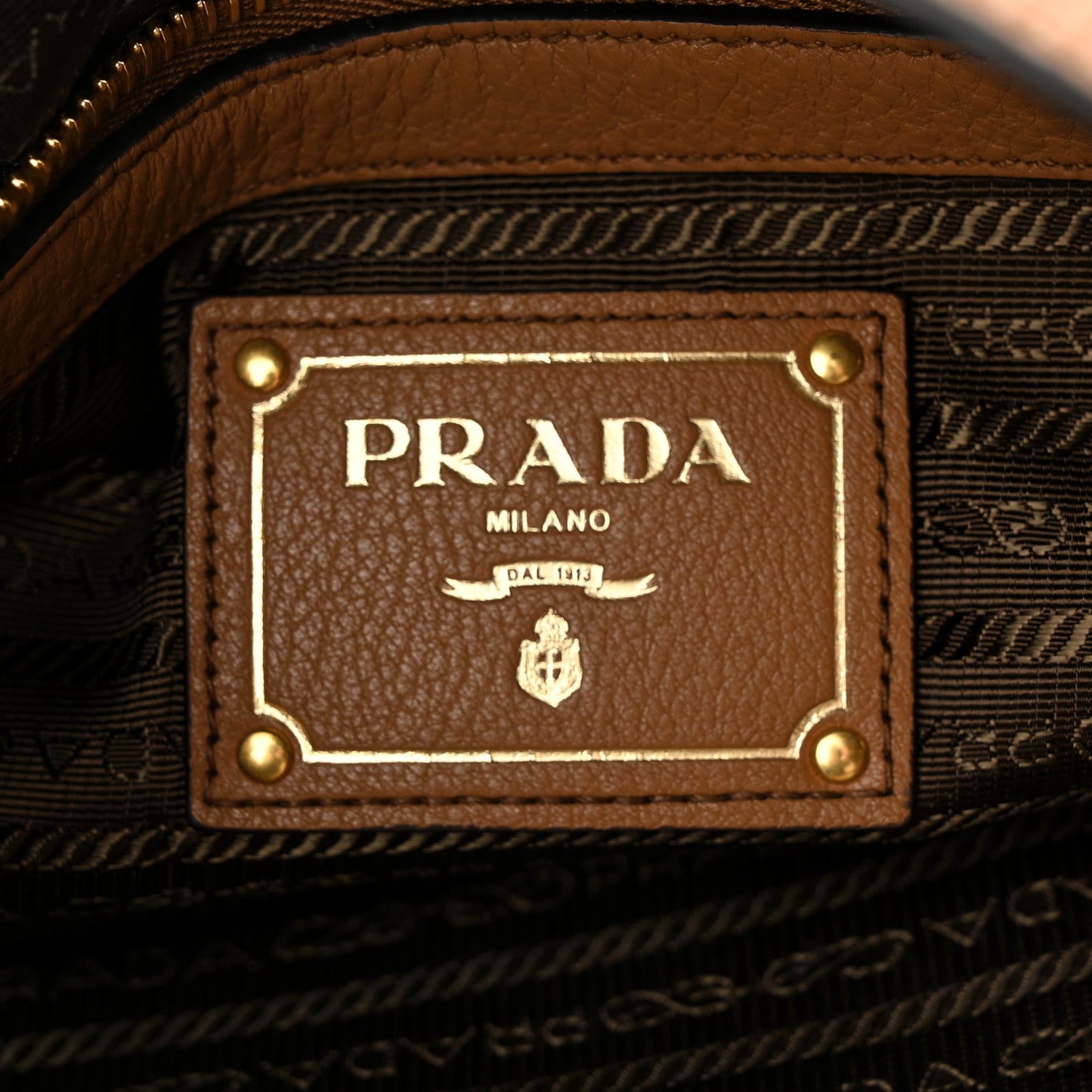 Vitello Phenix Embossed Logo Hobo Caramel