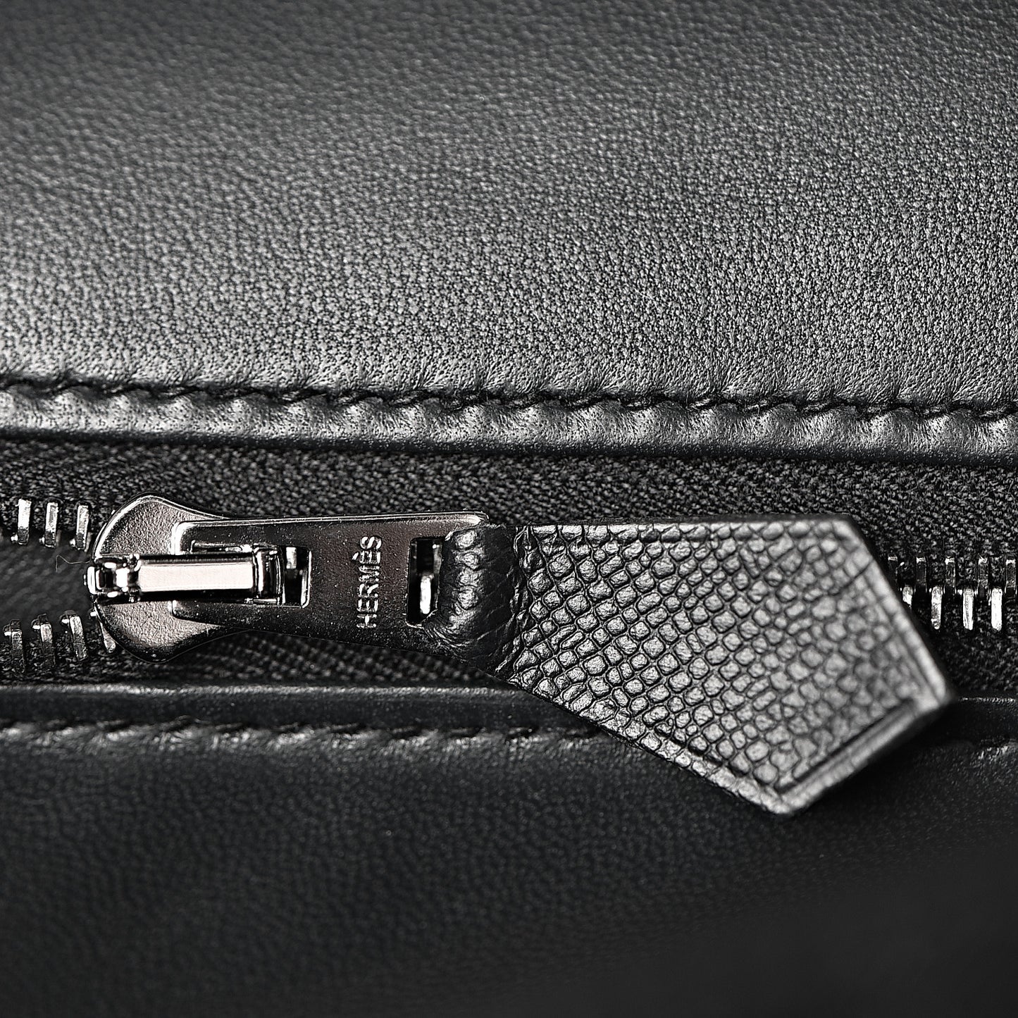 Grained Monsieur Constance 24 Black
