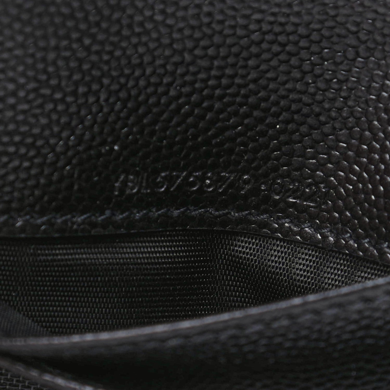 Saint Laurent Grain De Poudre Matelasse Chevron Monogram Zipped Card Case Black 7 of 8