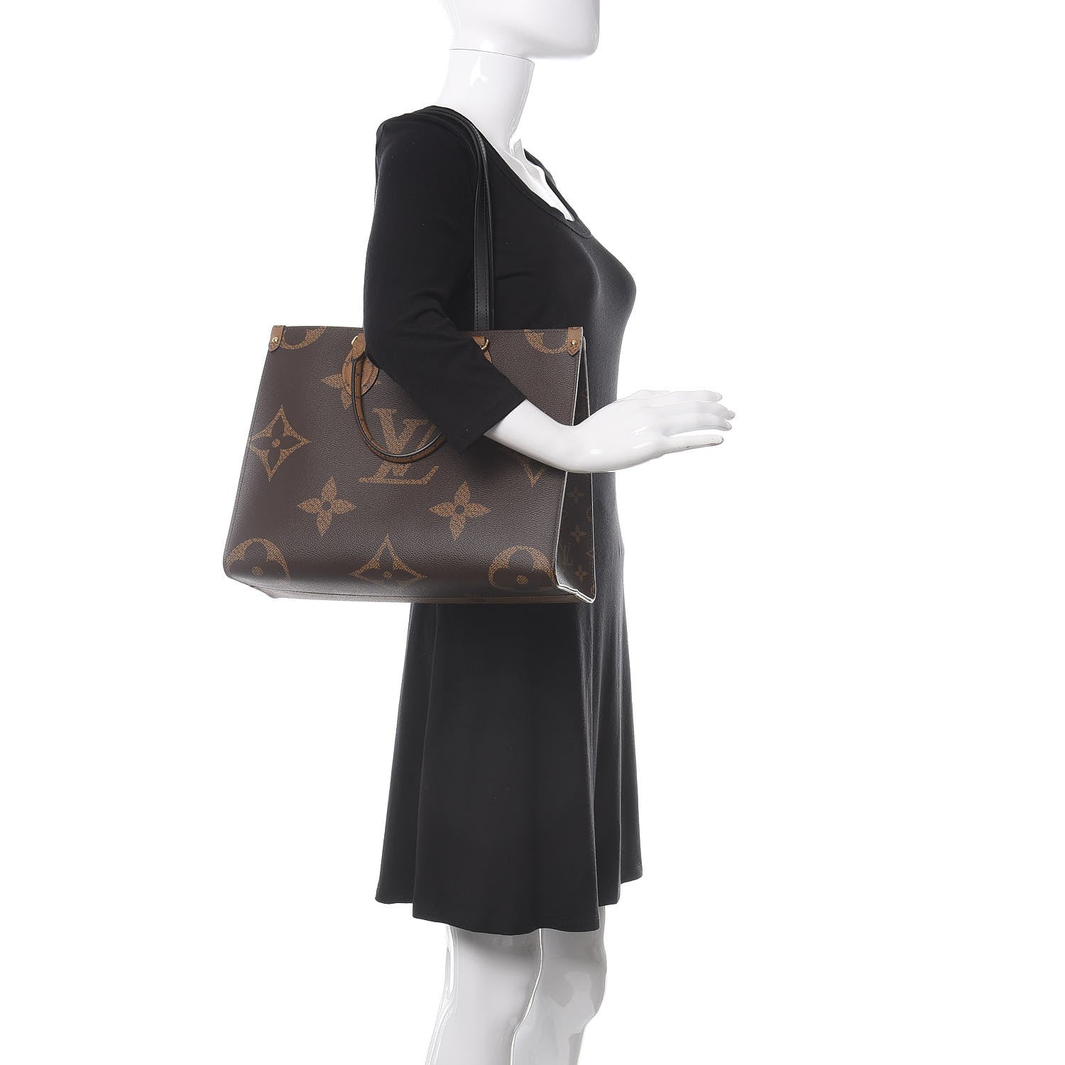 Louis Vuitton Reverse Monogram Giant Onthego MM 4 of 10