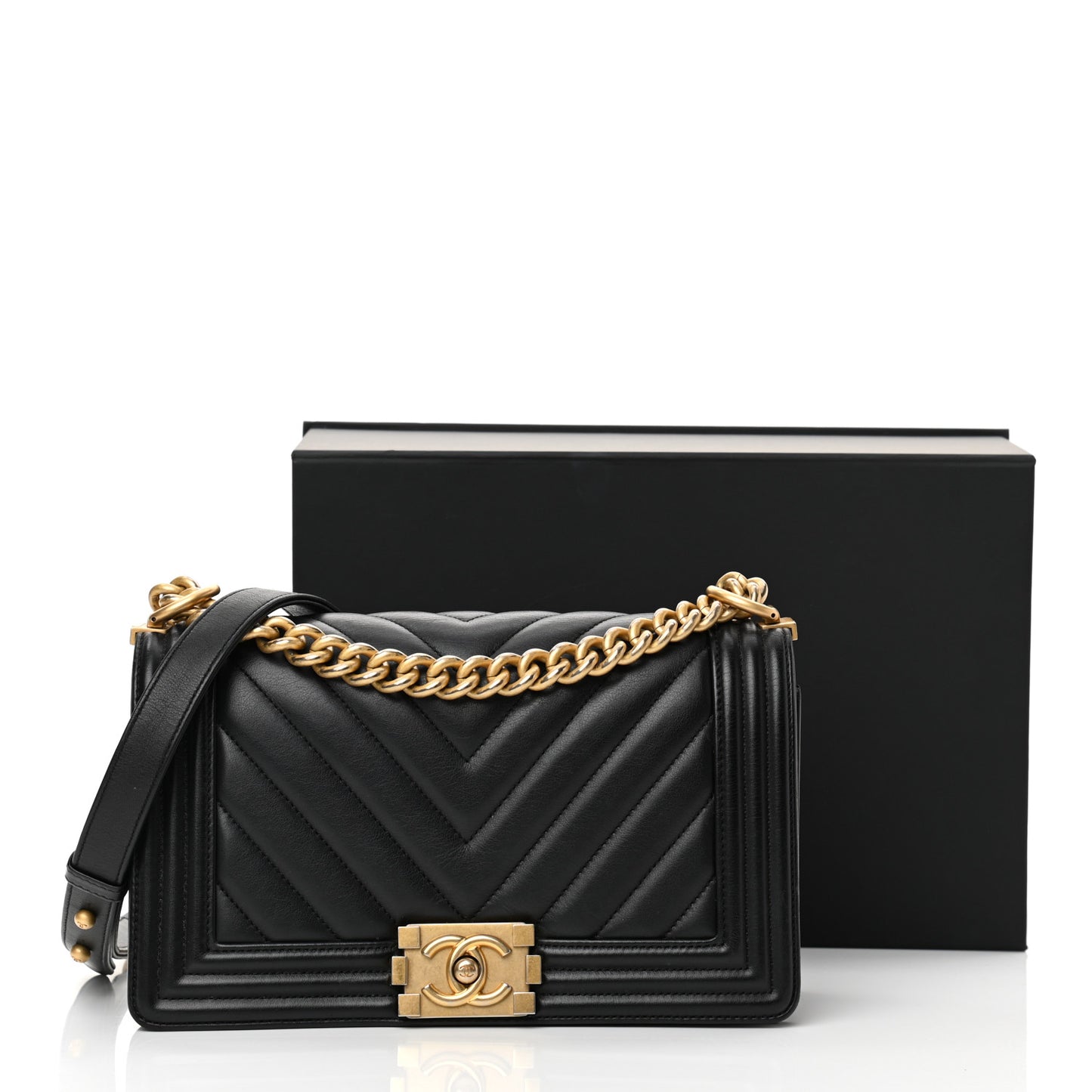 Lambskin Chevron Quilted Medium Boy Flap Black